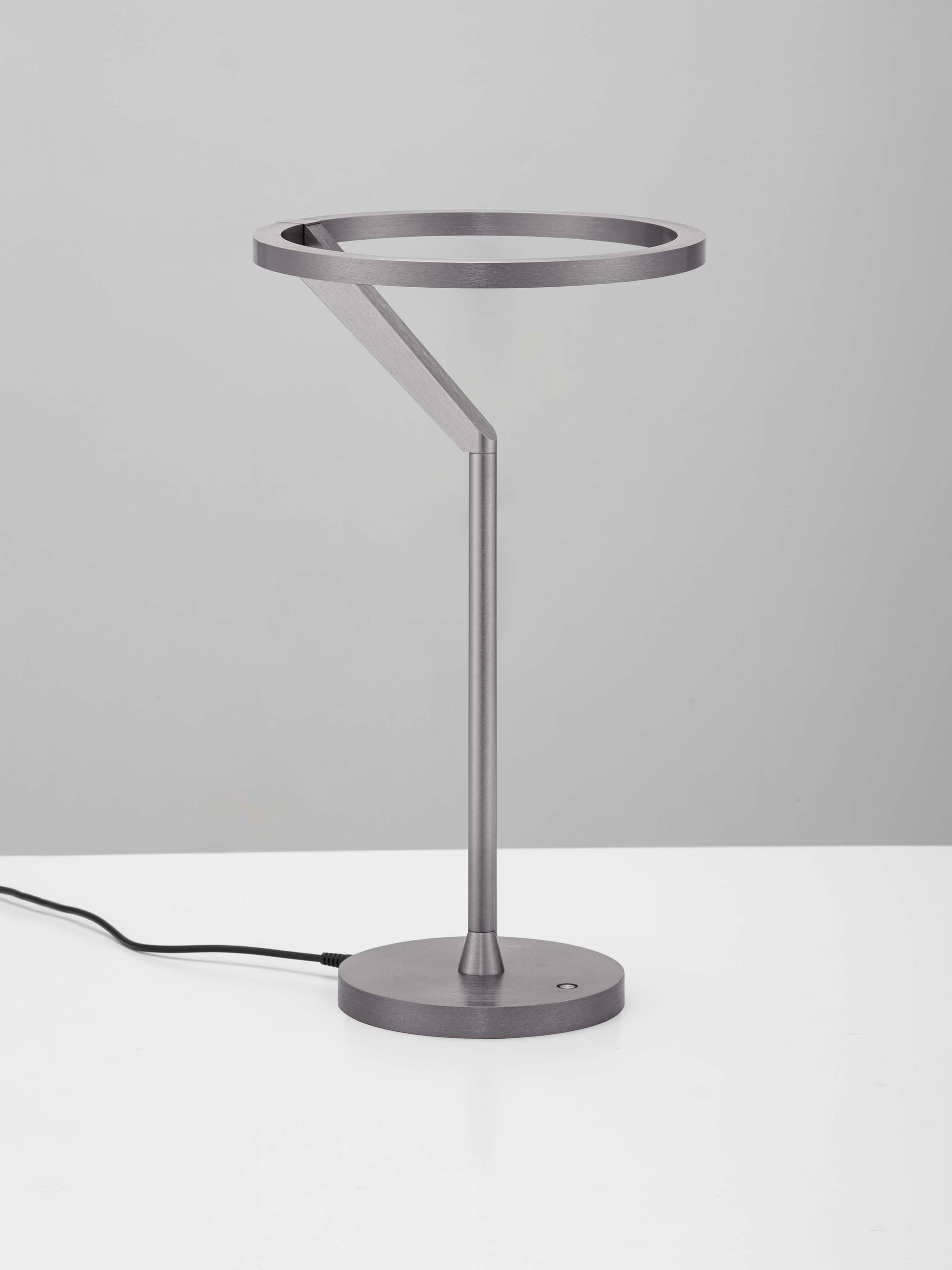 TILIA | H 38 D 22 cm | 16 W | 3000 K | 612 lm | IP20 | Níquel Nublado | Aluminio