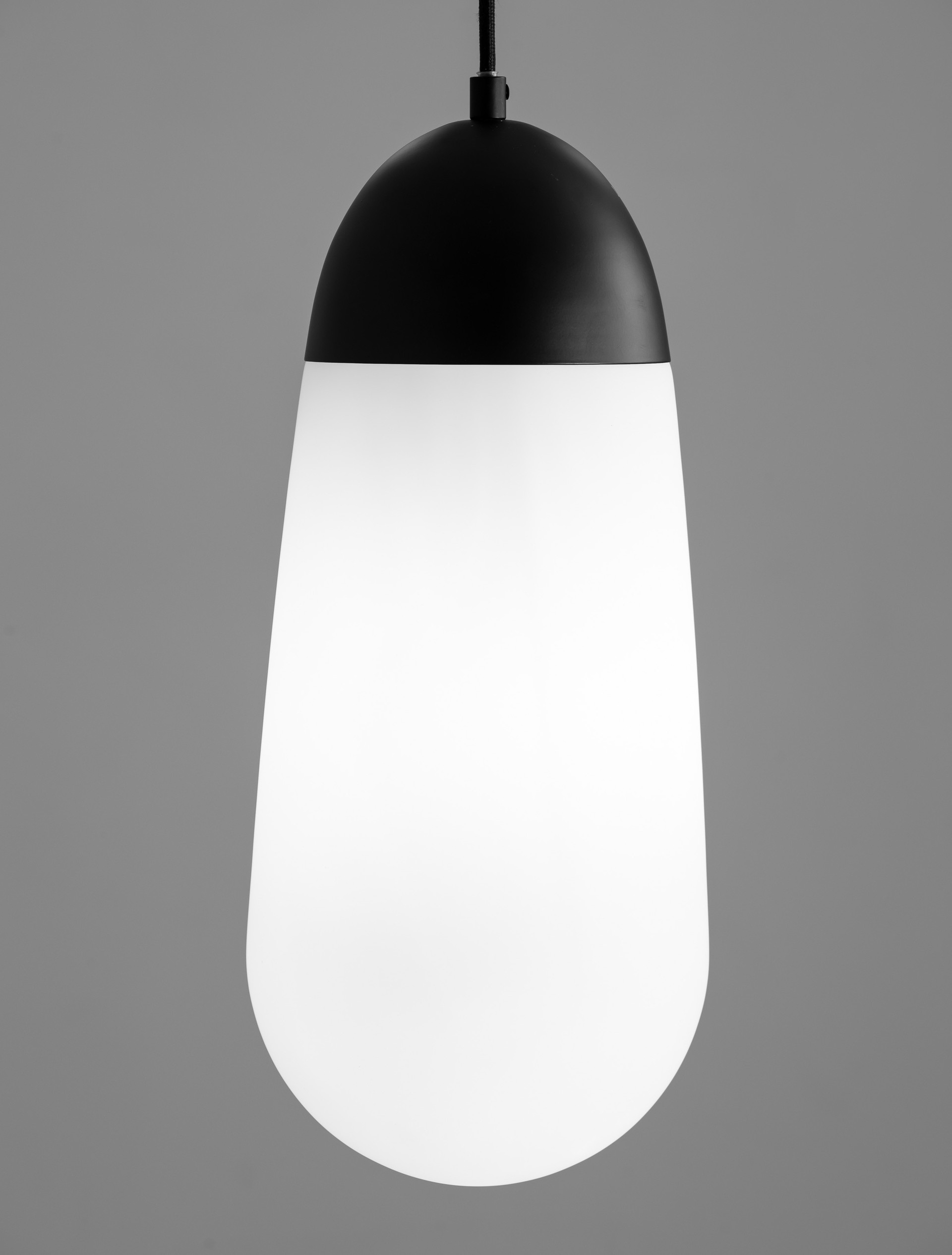 BLAKY | H 300 D 170 cm | 25 W | IP20 | Black/White | Glass/Metal