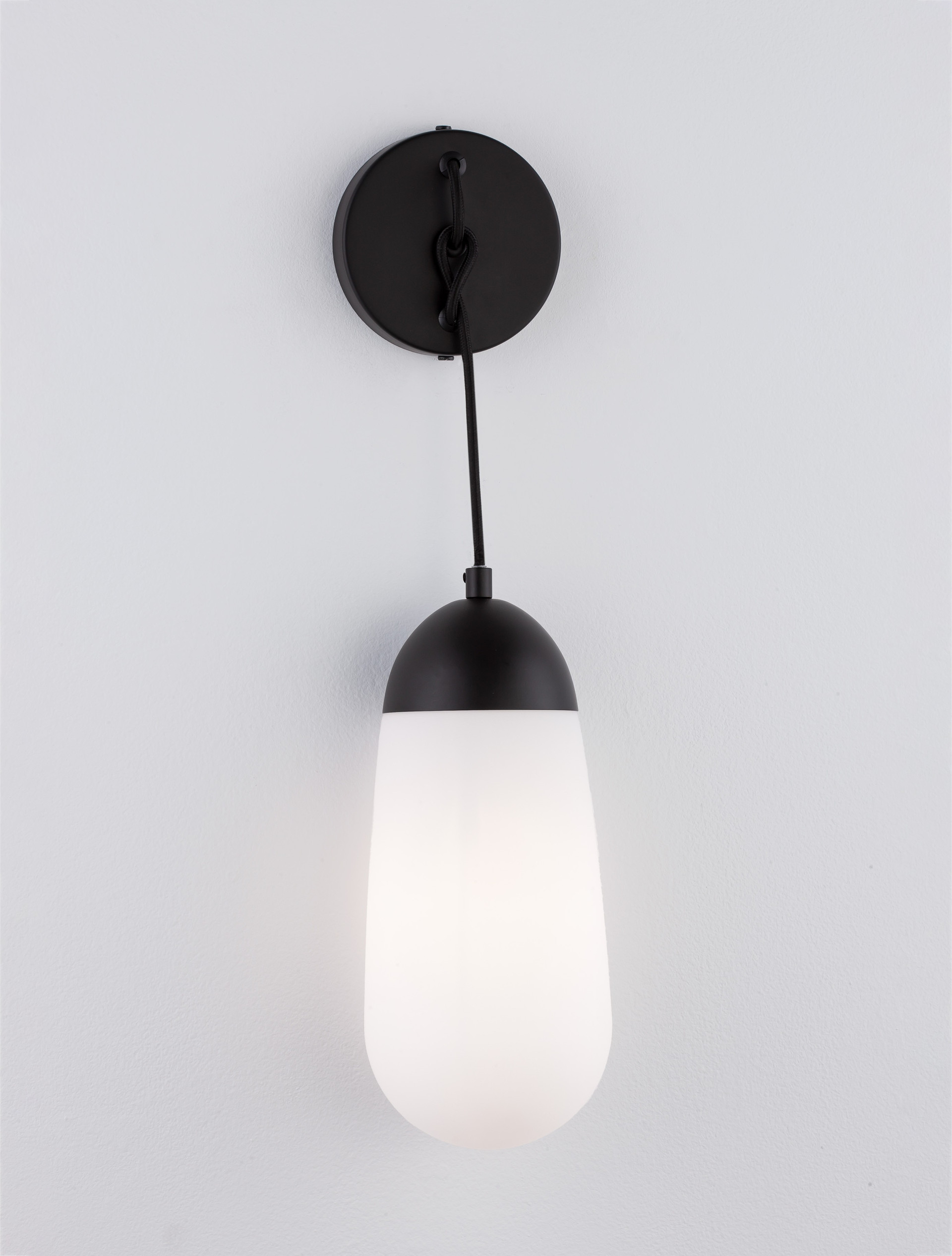 BLAKY | L 13 W 15.5 H 46 cm | 5 W | IP20 | Black/White | Glass/Metal