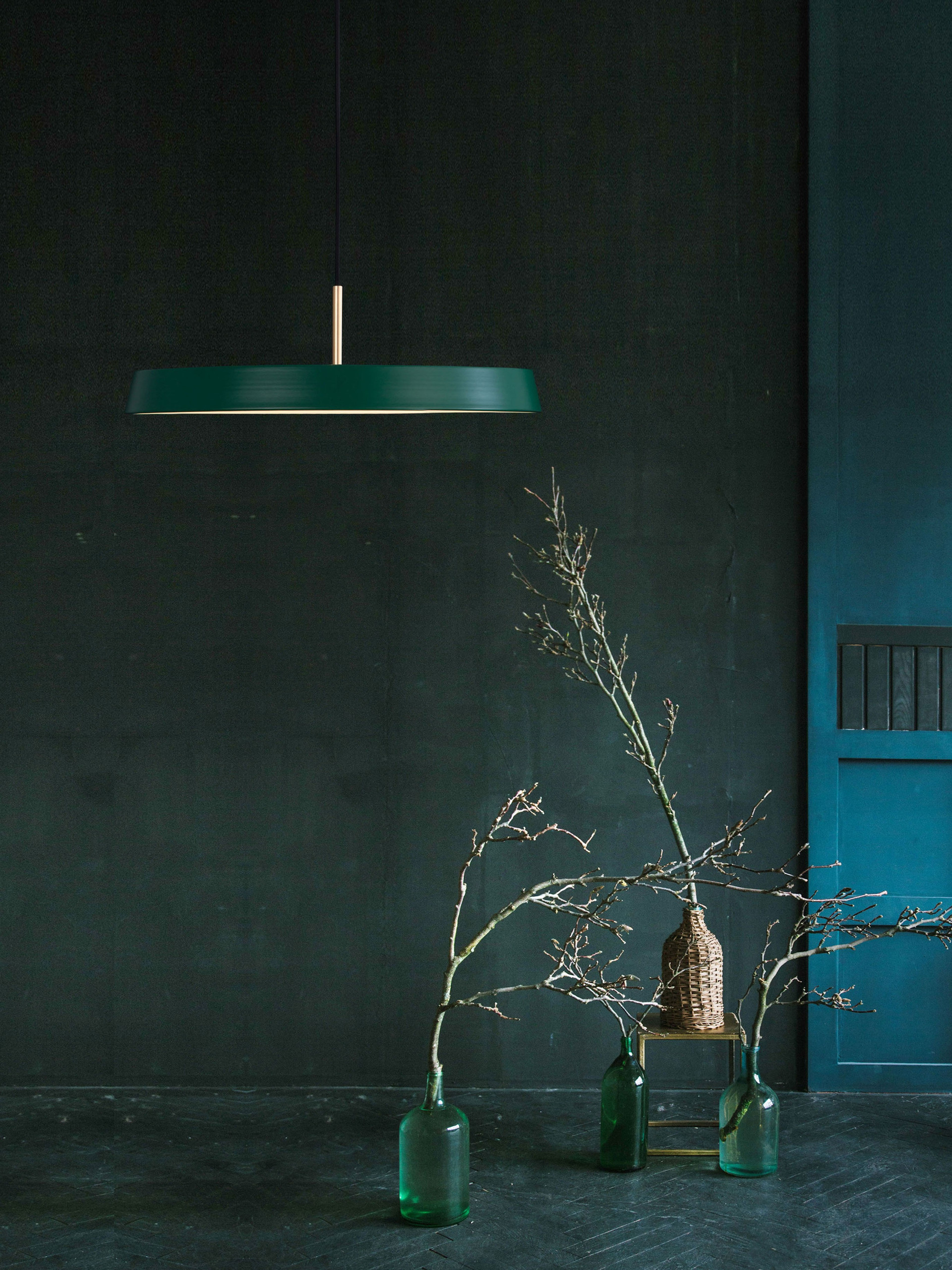 VETRO | H 130 D 50 cm | 37 W | 3000 K | 2590 lm | IP20 | Green | Aluminum/Acrylic