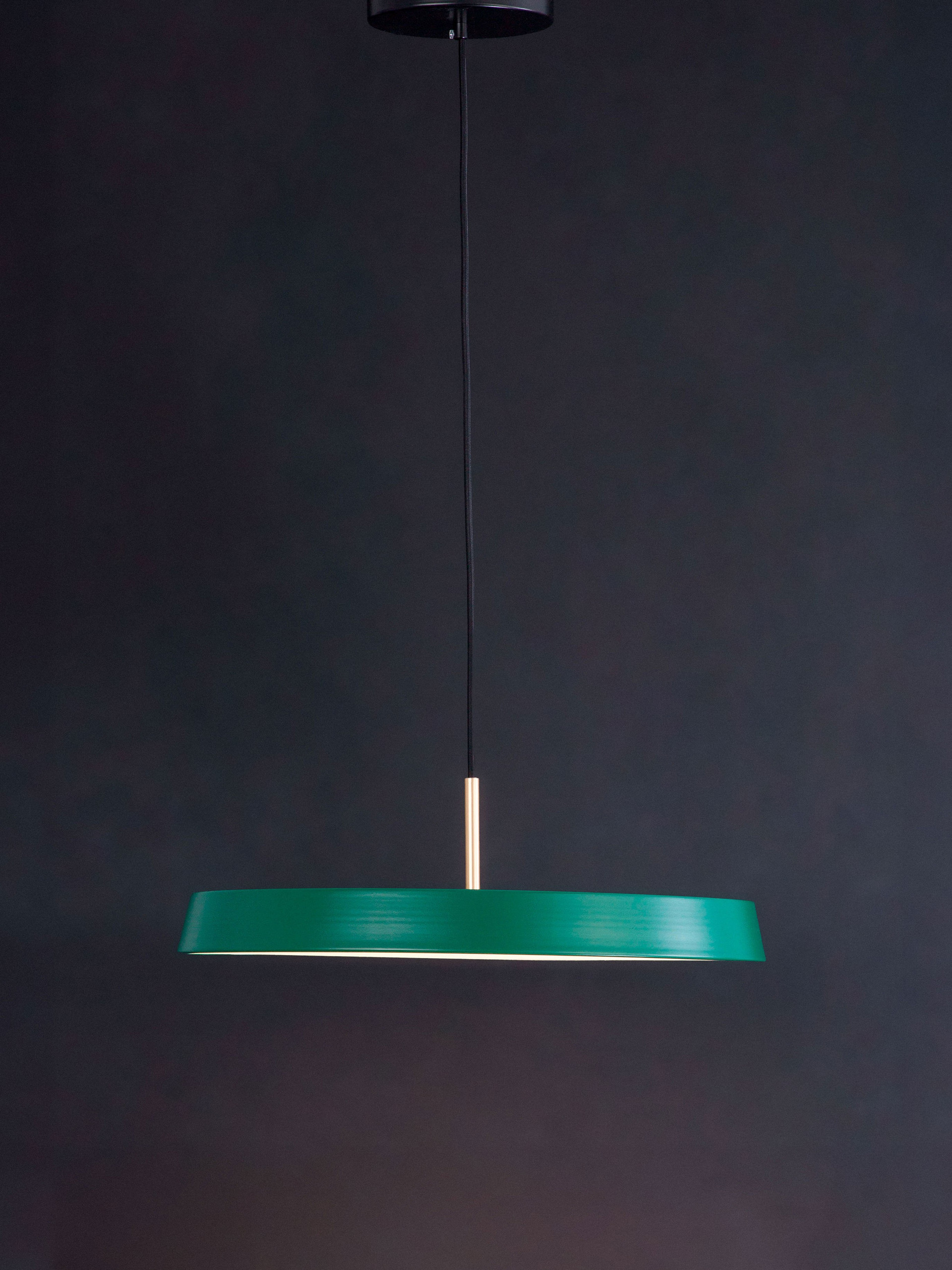 VETRO | H 130 D 50 cm | 37 W | 3000 K | 2590 lm | IP20 | Green | Aluminum/Acrylic