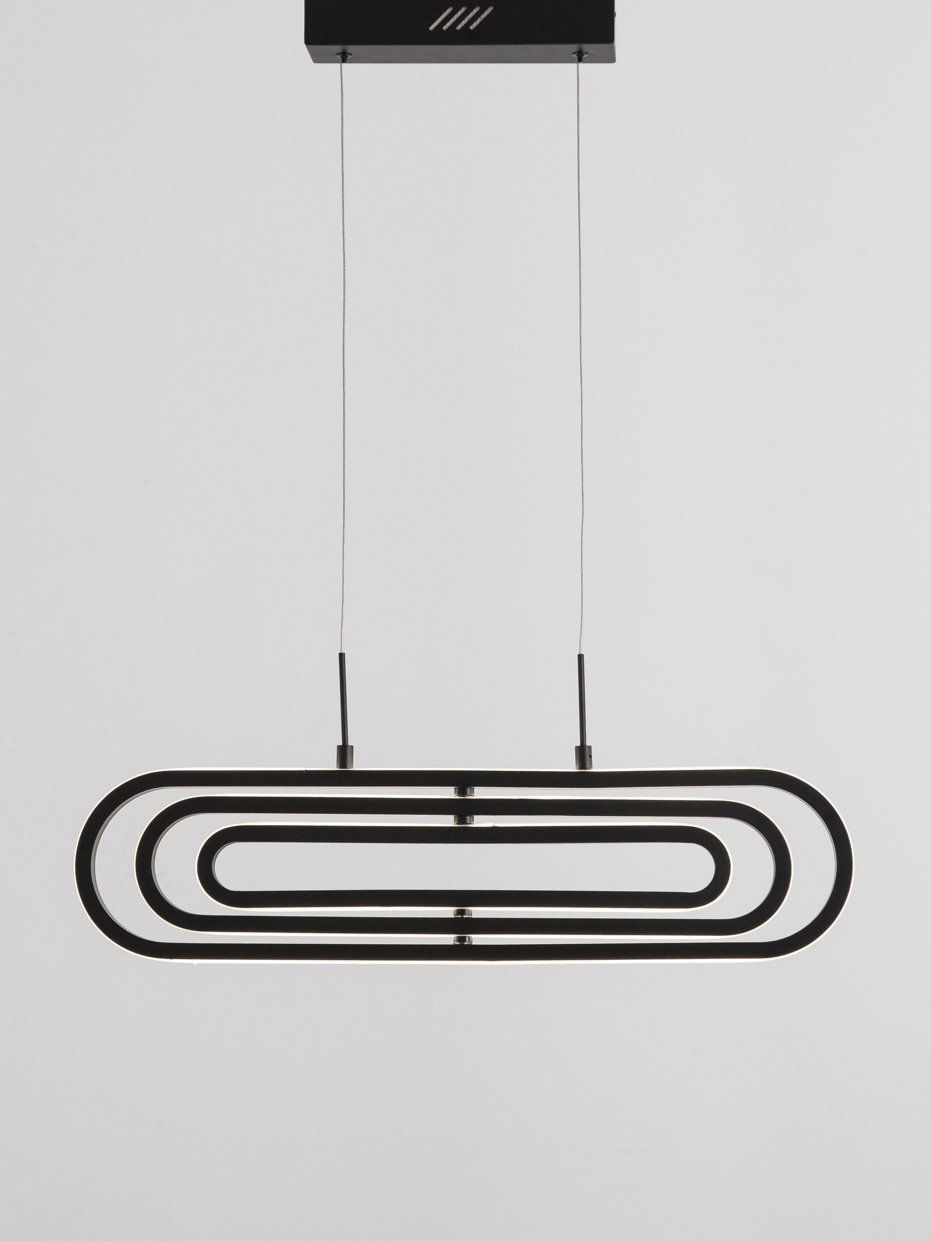 ARTE | L 64 W 44 H 120 cm | 50 W | 3000 K | 3000 lm | IP20 | Black | Aluminum/Acrylic
