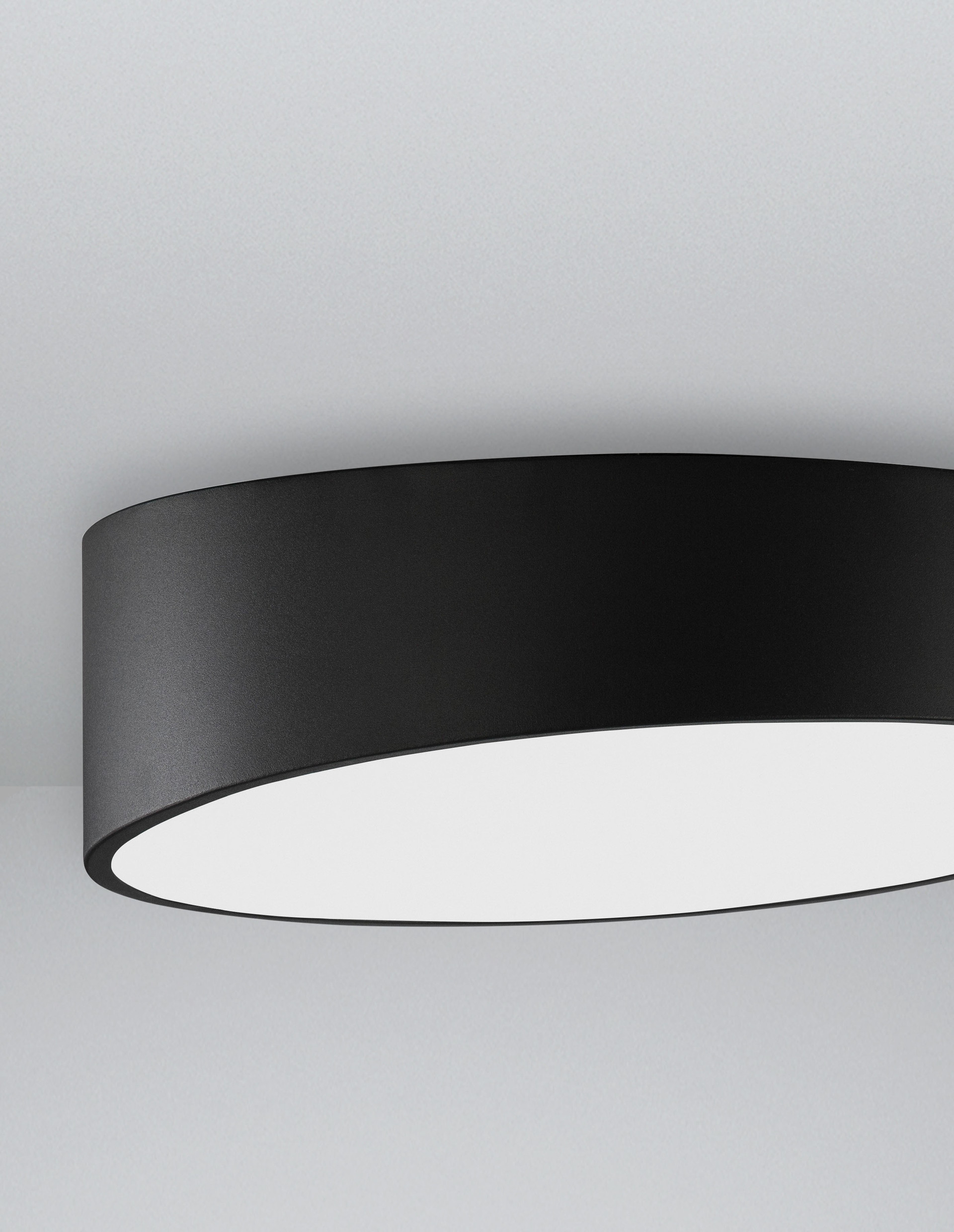 MAGGIO | H 12 D 50 cm | 60 W | 3000 K | 4280 lm | IP20 | Black/White | Aluminum/Acrylic