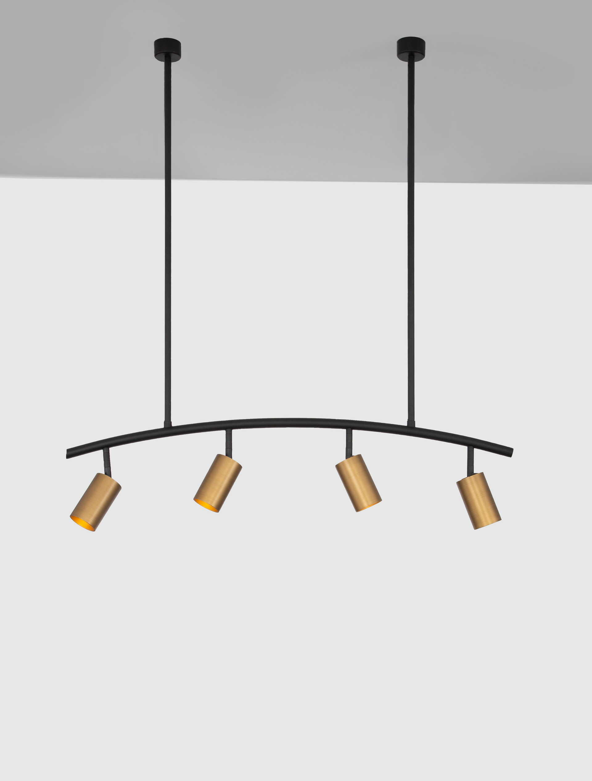 POGNO | L 96.5 H 90 cm | 40 W | IP20 | Black/Gold | Aluminum