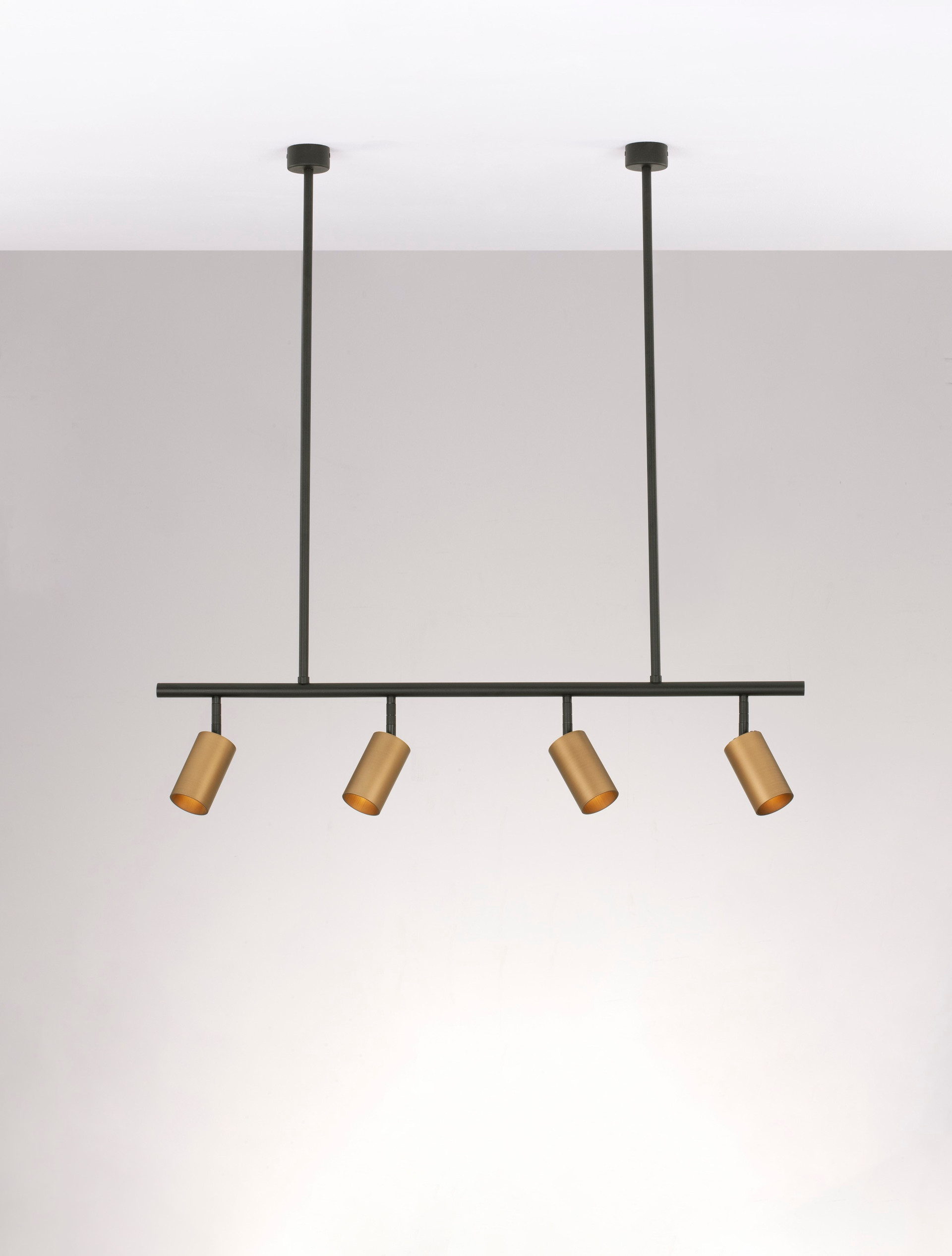 POGNO | L 96 H 87.5 cm | 40 W | IP20 | Black/Gold | Aluminum