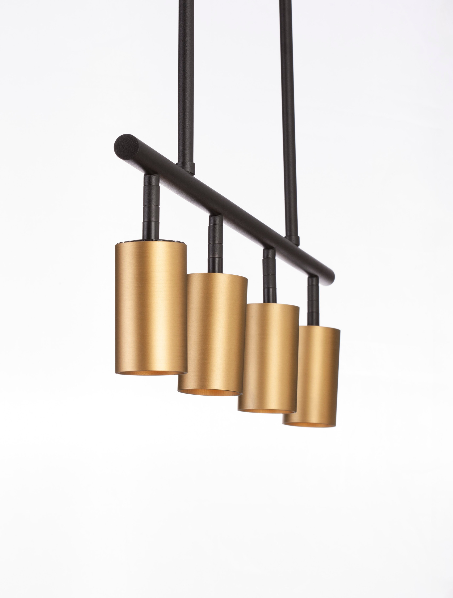 POGNO | L 96 H 87.5 cm | 40 W | IP20 | Black/Gold | Aluminum