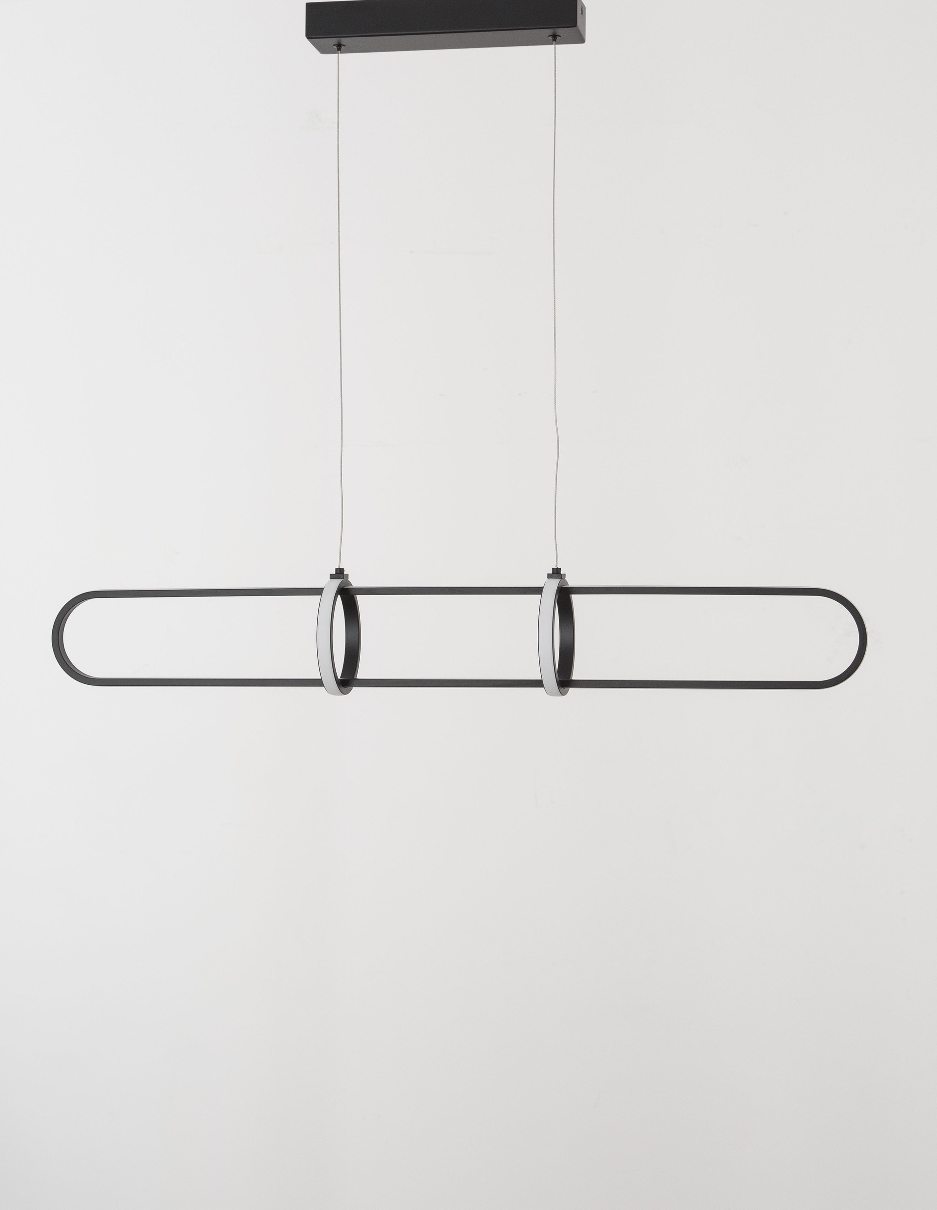 ARTE | L 90 cm | 29 W | 3000 K | 2449 lm | IP20 | Black | Aluminum/Acrylic