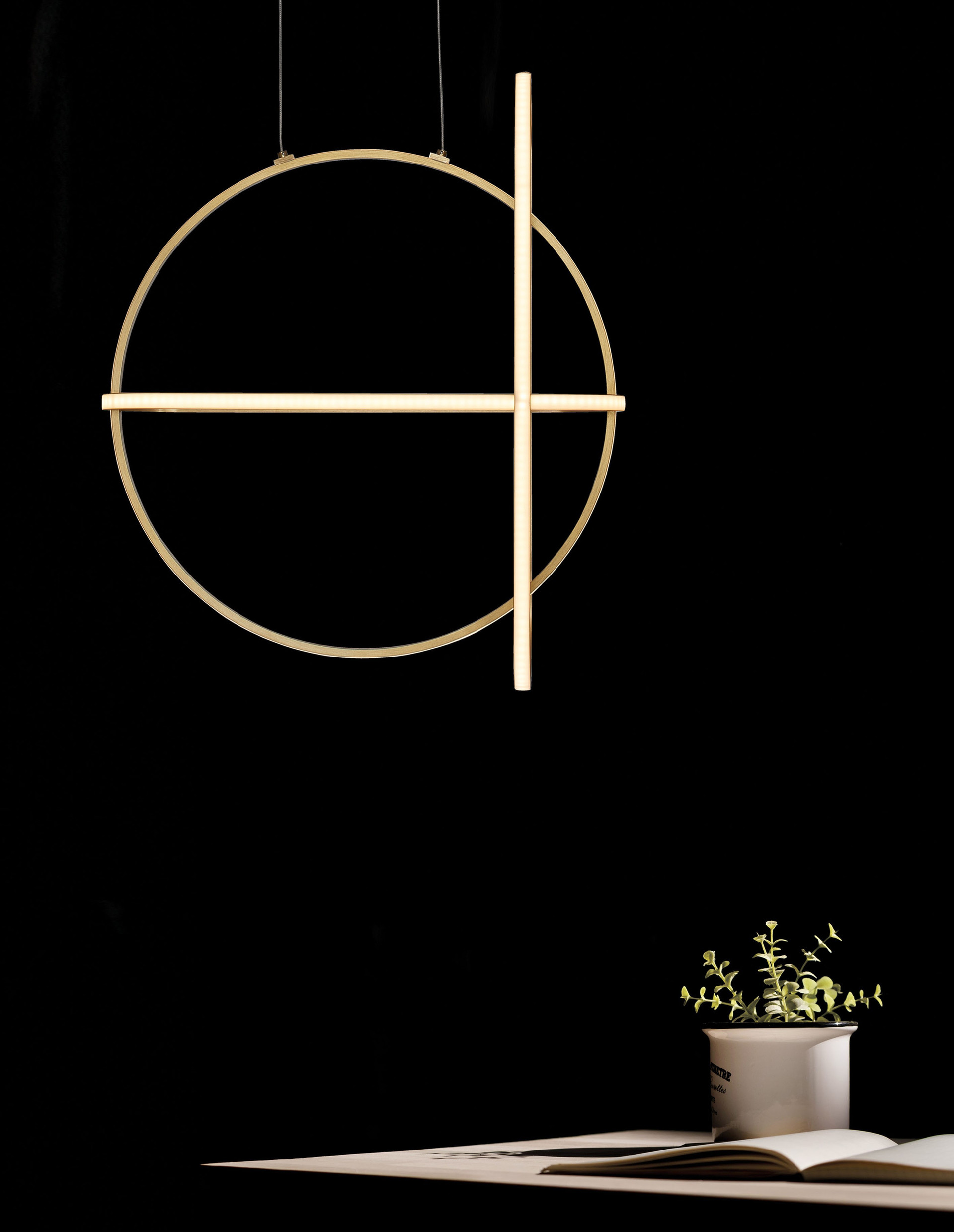 ARTE | W 16 D 52 cm | 53 W | 3000 K | 4236 lm | IP20 | Gold | Aluminum/Acrylic