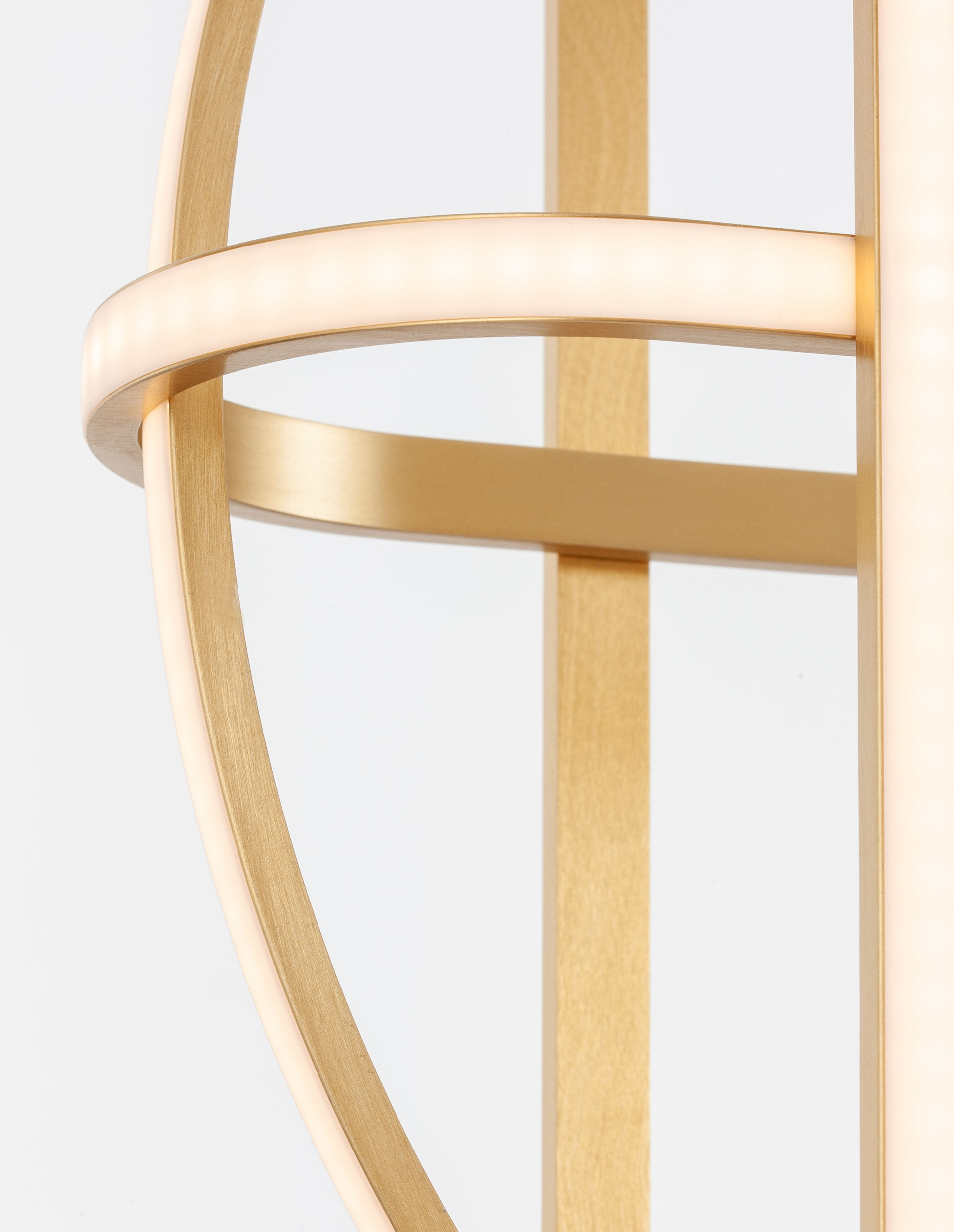 ARTE | W 16 D 52 cm | 53 W | 3000 K | 4236 lm | IP20 | Gold | Aluminum/Acrylic