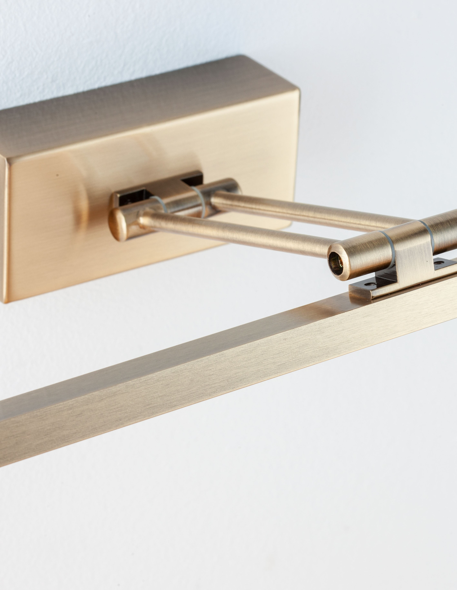 MARNELL | L 37.6 W 20.5 H 5.5 cm | 12 W | 3000 K | 801 lm | IP20 | Brass | Metal/Acrylic