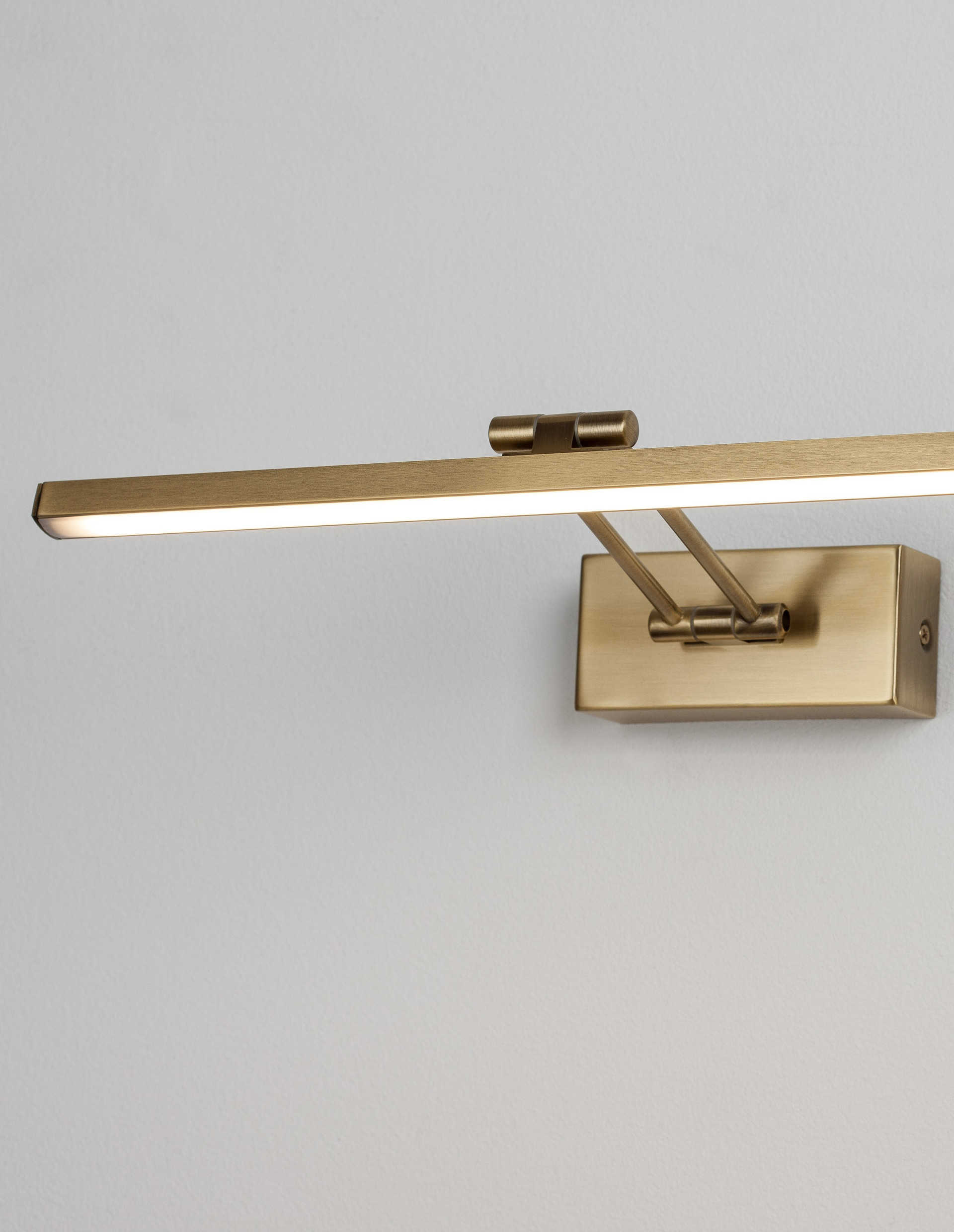 MARNELL | L 37.6 W 20.5 H 5.5 cm | 12 W | 3000 K | 801 lm | IP20 | Brass | Metal/Acrylic