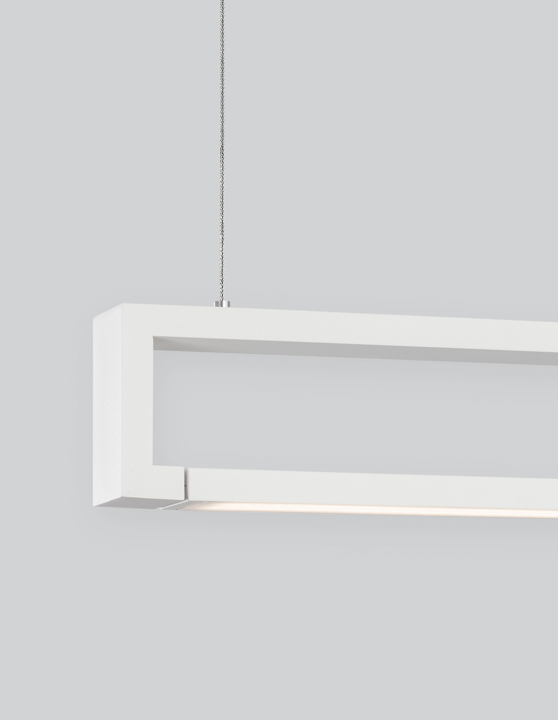 LINE | L 130 W 4.5 H 150 cm | 38 W | 3000 K | 1460 lm | IP20 | Weiß | Aluminium/Acryl