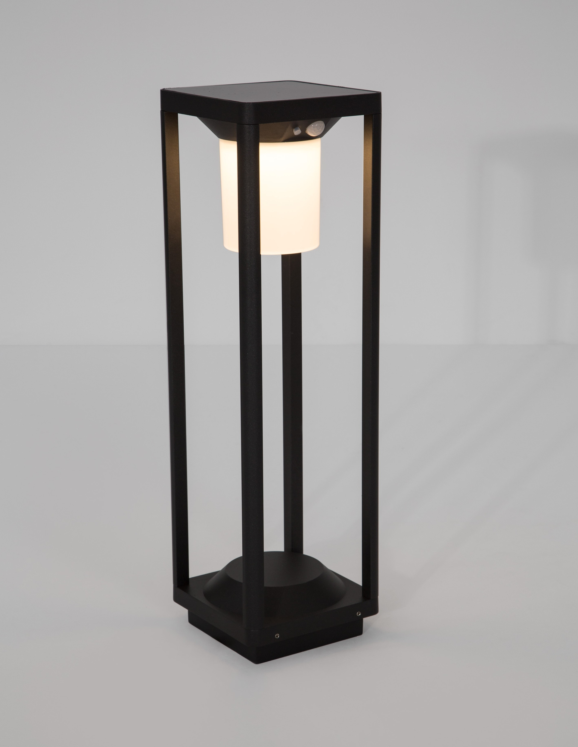 LOVETO | L 14.5 W 14.5 H 50 cm | 2 W | 3000 K | 136 lm | IP65 | Black | Aluminum