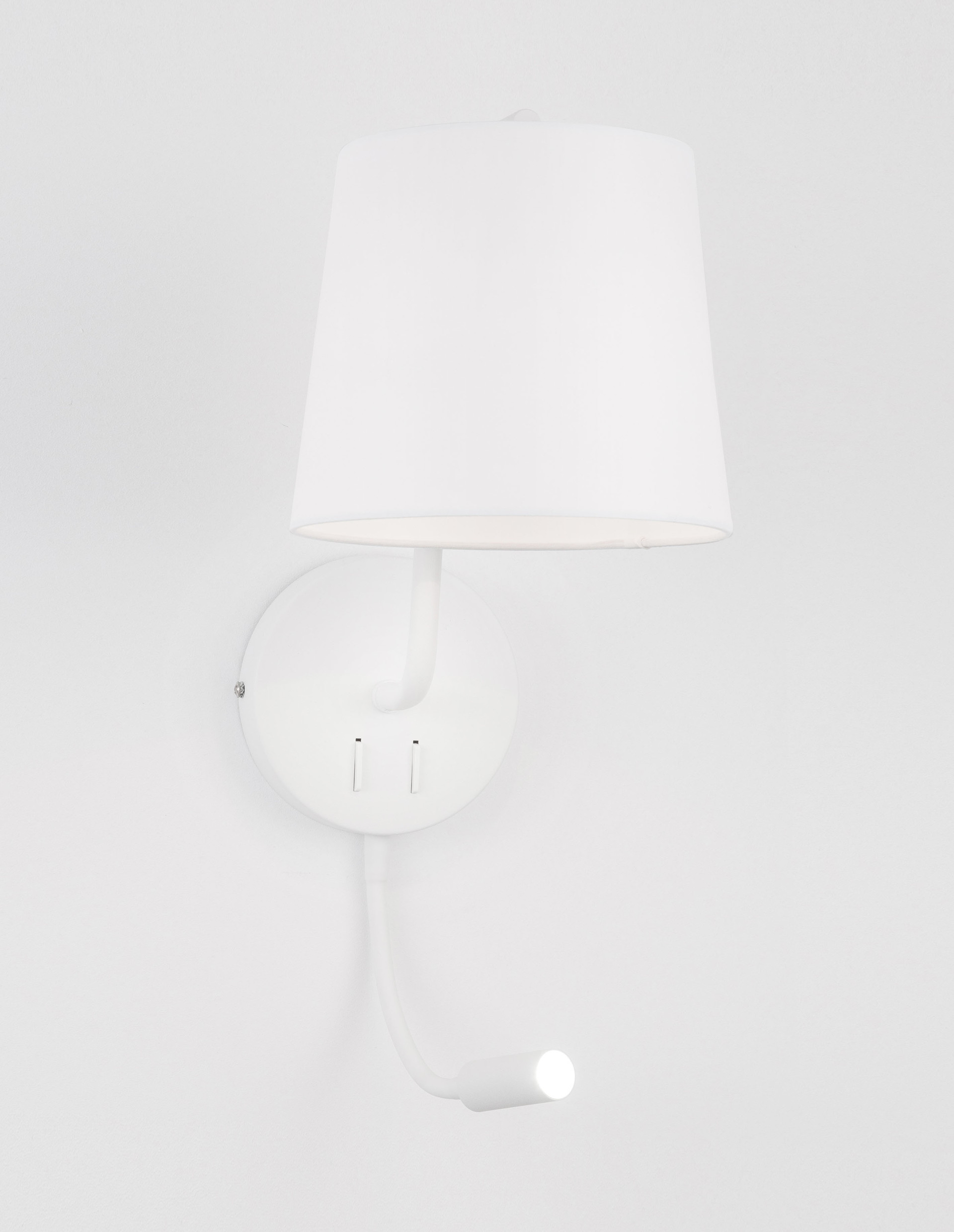 SAGE | L 20 W 29 H 59 cm | 15 W | 3500 K | 190 lm | IP20 | White | Aluminum/Fabric
