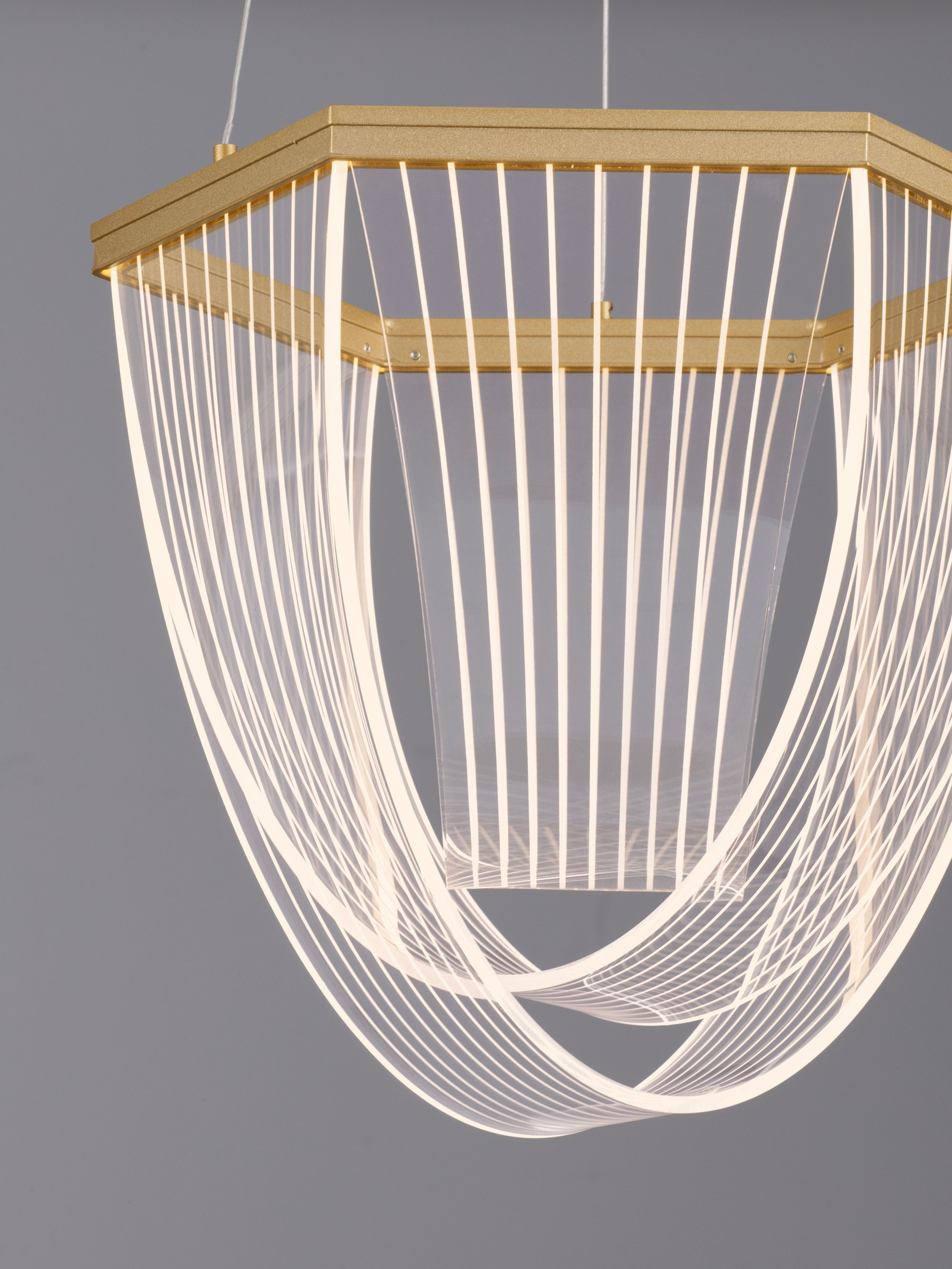VALENTIN | H 120 D 35 cm | 20 W | 3000 K | 1395 lm | IP20 | Oro | Alluminio/Acrilico