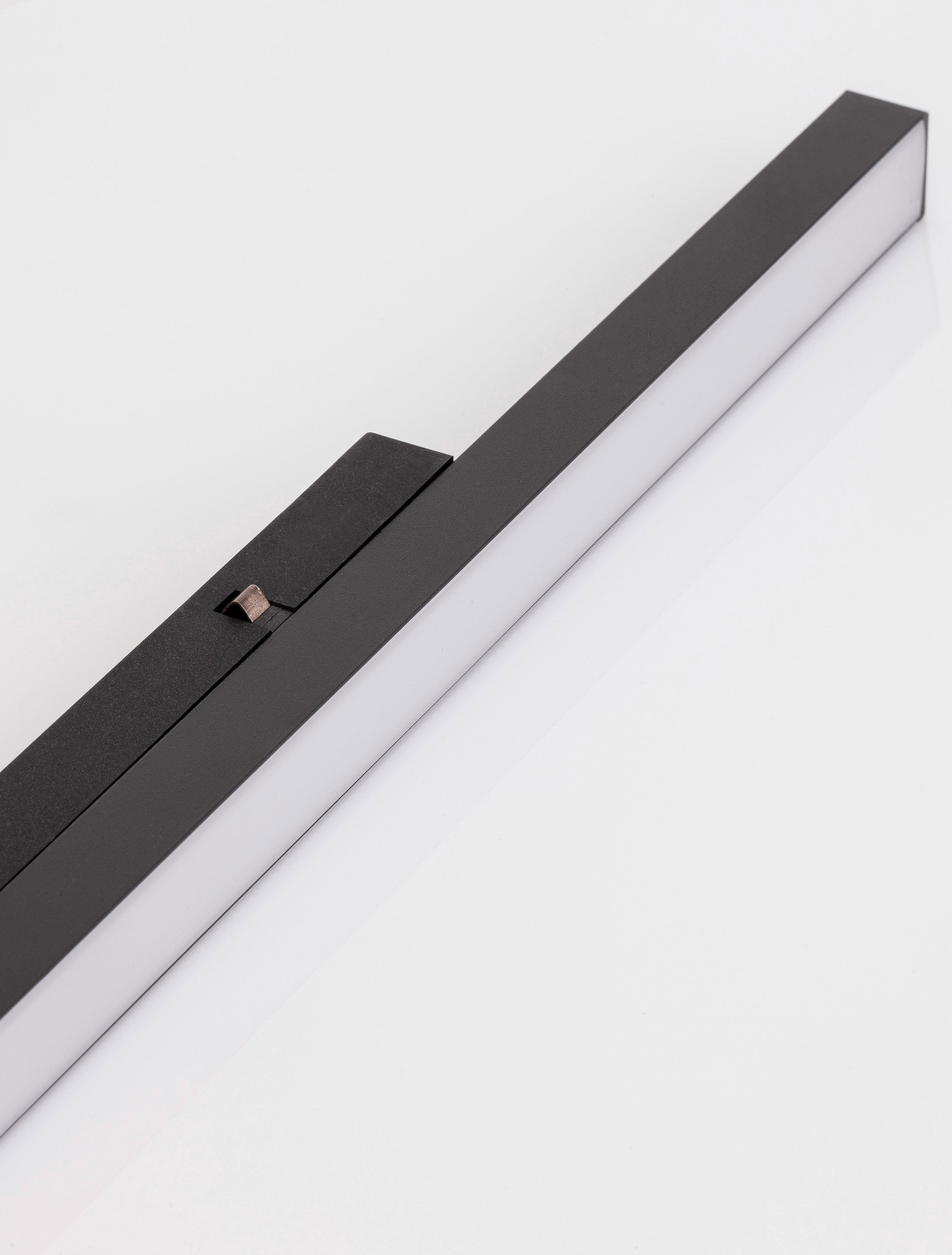 Planet Magnetic B30-13W-A120