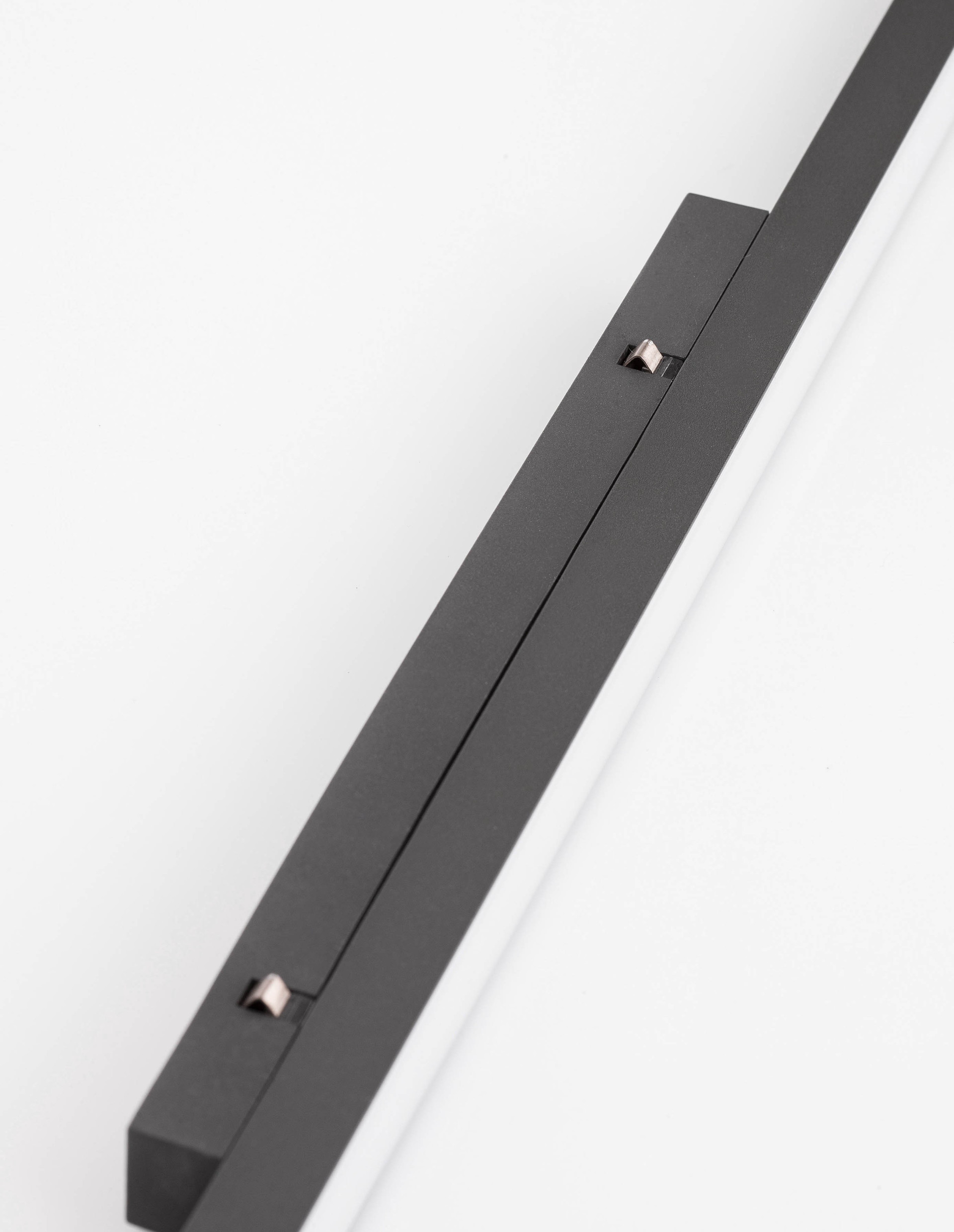 Planet Magnetic B30-26W-Triac-A120