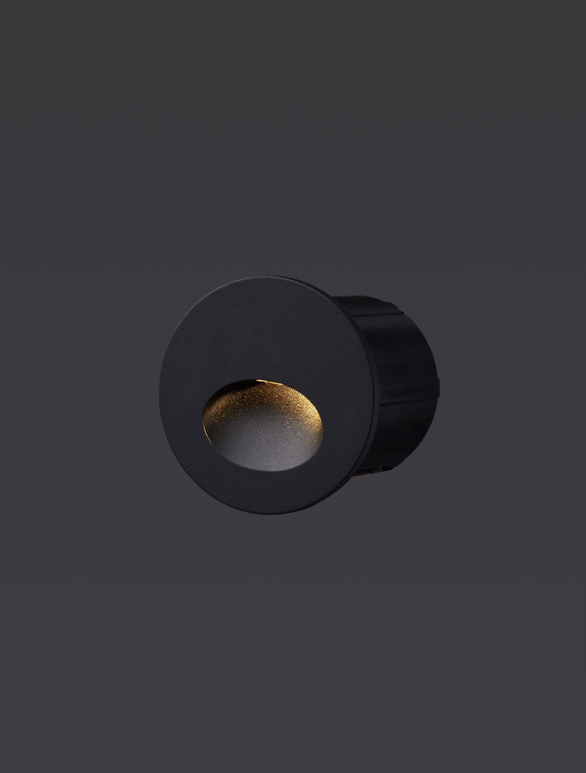 CIRCE | W 6.5 D 7 cm | 3 W | 3000 K | 170 lm | IP54 | Black | Aluminum