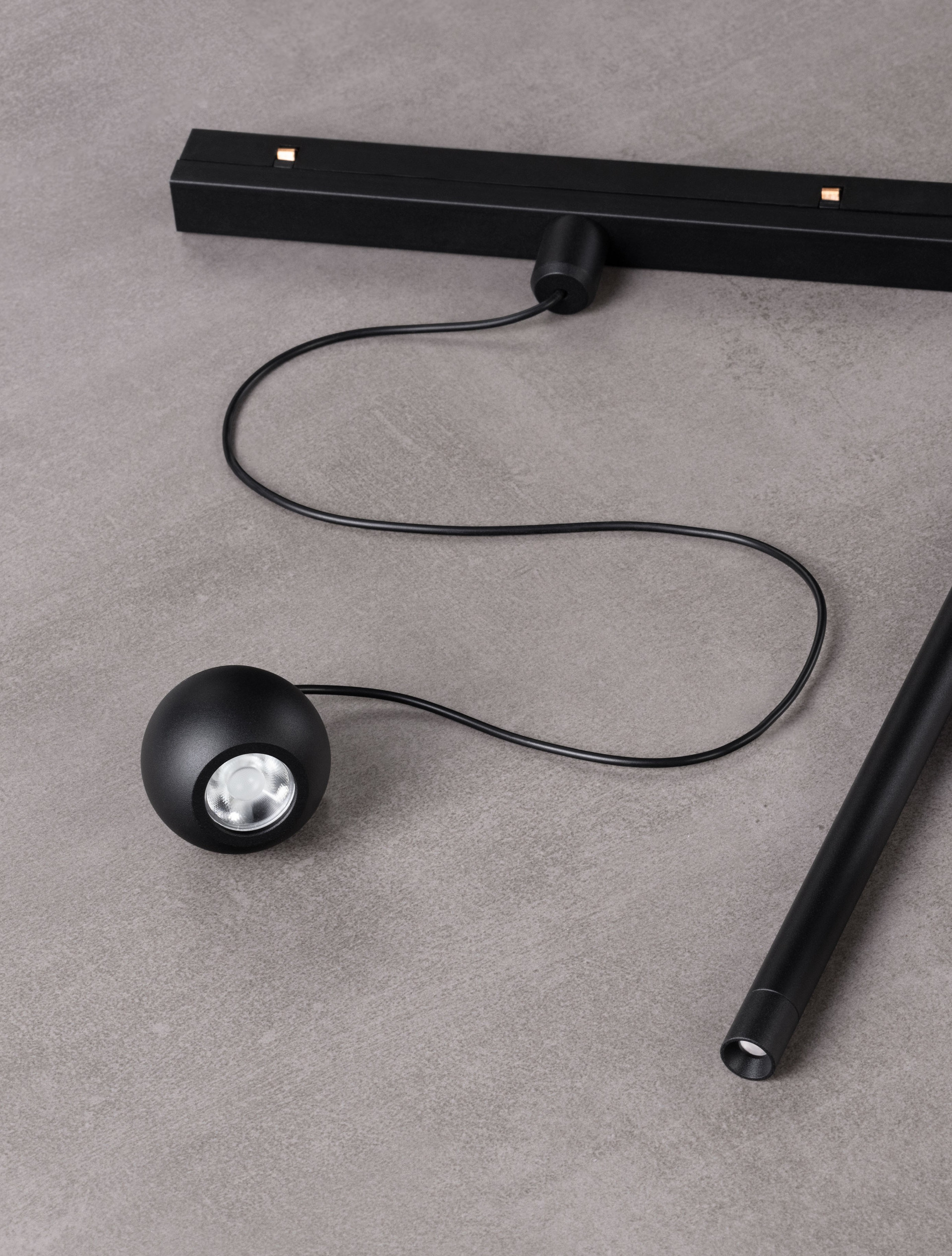 Ultra Slim Magnetic B30-5W-A15