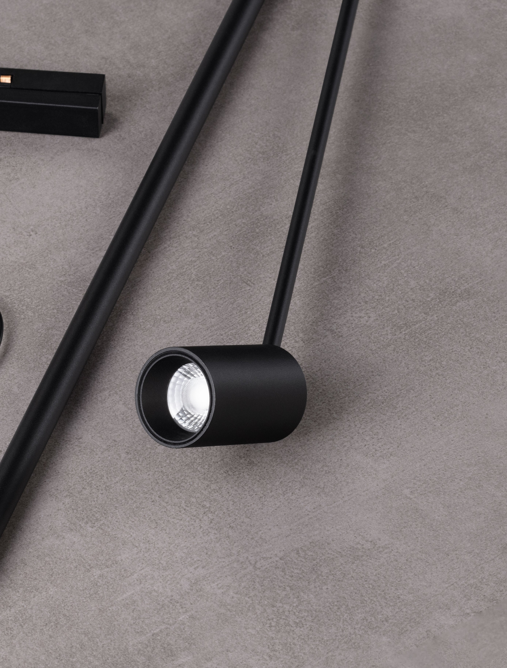 Ultra Slim Magnetic B30-5W-A36-Aluminium+PC
