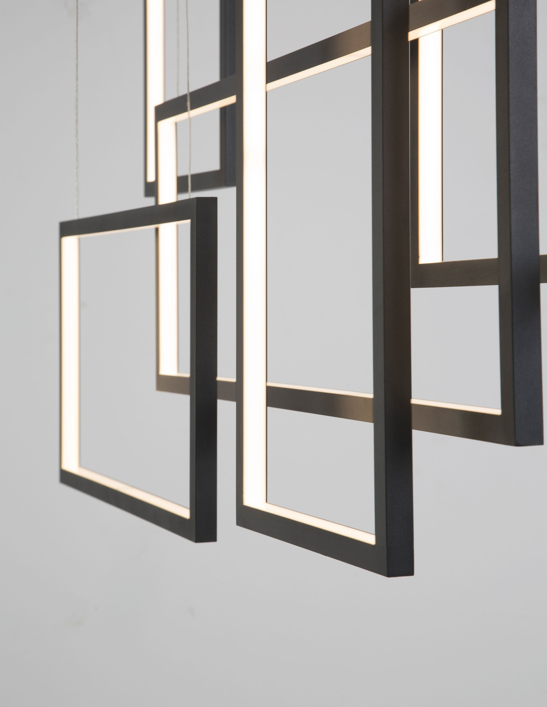 CORNICE | L 120 cm | 91 W | 3000 K | 4860 lm | IP20 | Black | Aluminum/Acrylic