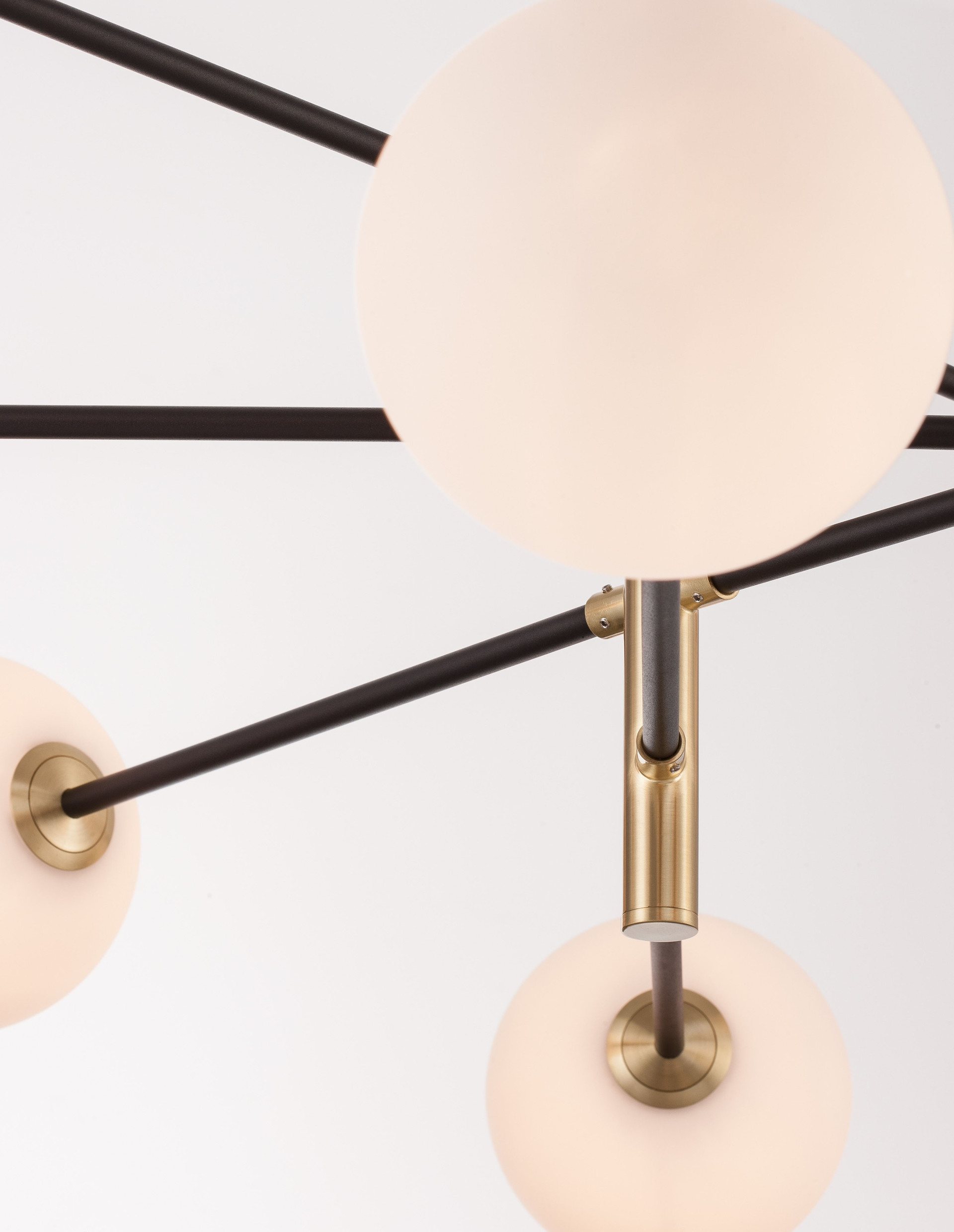 VITRA | L 120 W 103 H 145 cm | 40 W | IP20 | Black/White/Gold | Glass/Metal