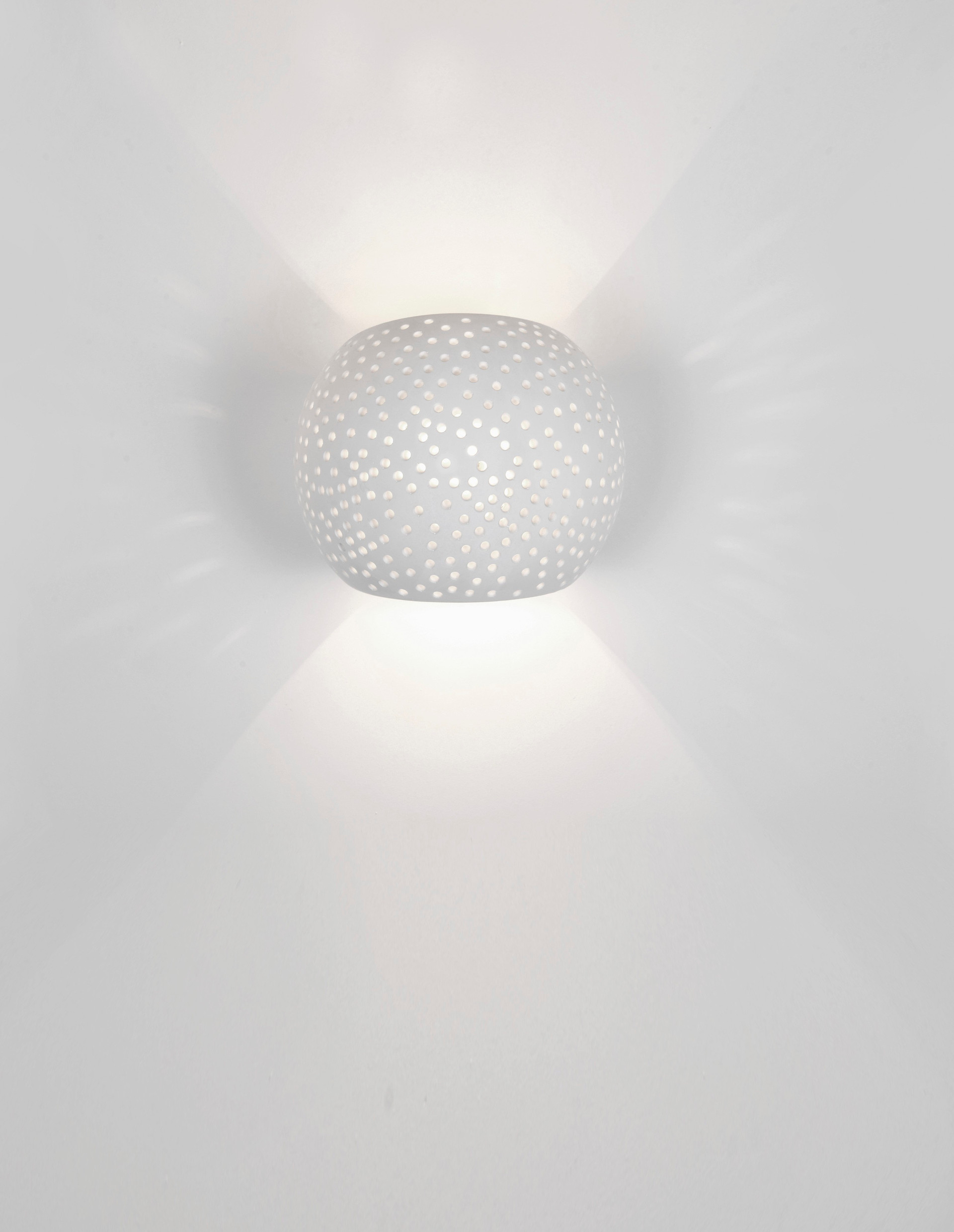SANDRO | L 15 W 13 H 12.8 cm | 5 W | IP20 | White | Gypsum