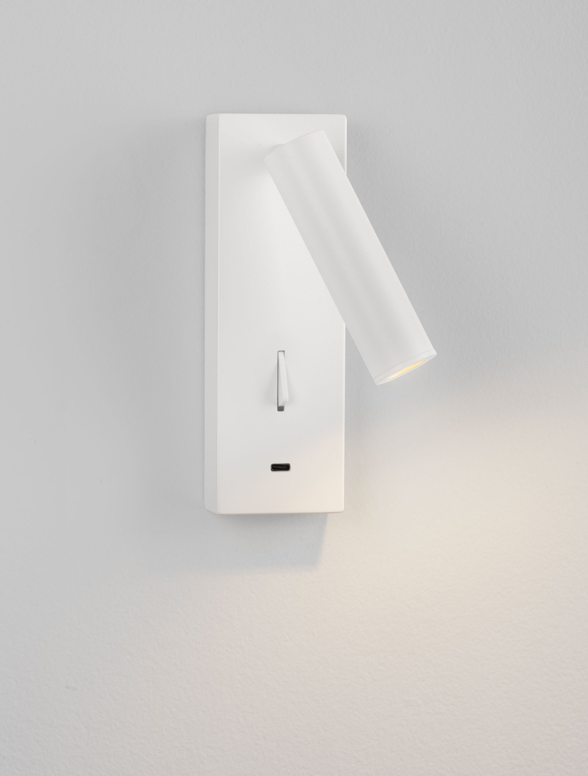 FUSE | L 6 W 12.3 H 18 cm | 3 W | 3000 K | 210 lm | IP20 | White | Aluminum