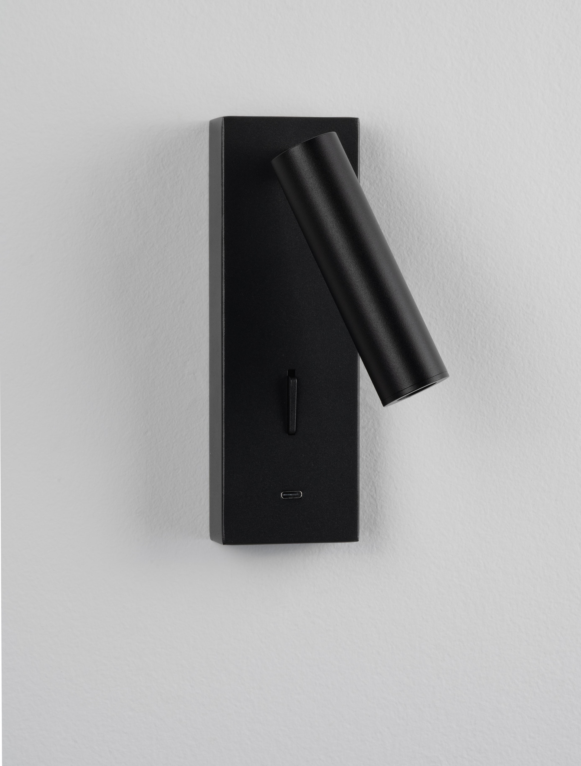 FUSE | L 6 W 12.3 H 18 cm | 3 W | 3000 K | 210 lm | IP20 | Black | Aluminum