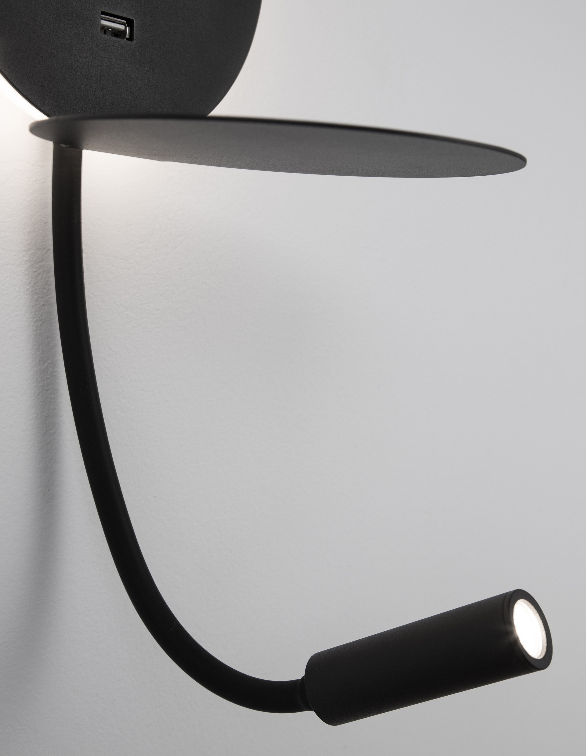ECLIP | L 15 W 19.5 H 50 cm | 9 W | 3000 K | 520 lm | IP20 | Black | Aluminum