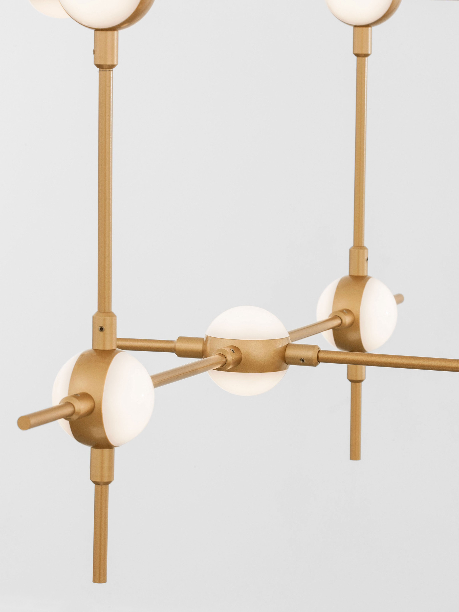 ATOMO | L 106 W 58.5 H 150 cm | 84 W | 3000 K | 3805 lm | IP20 | Gold | Metal/Acrylic