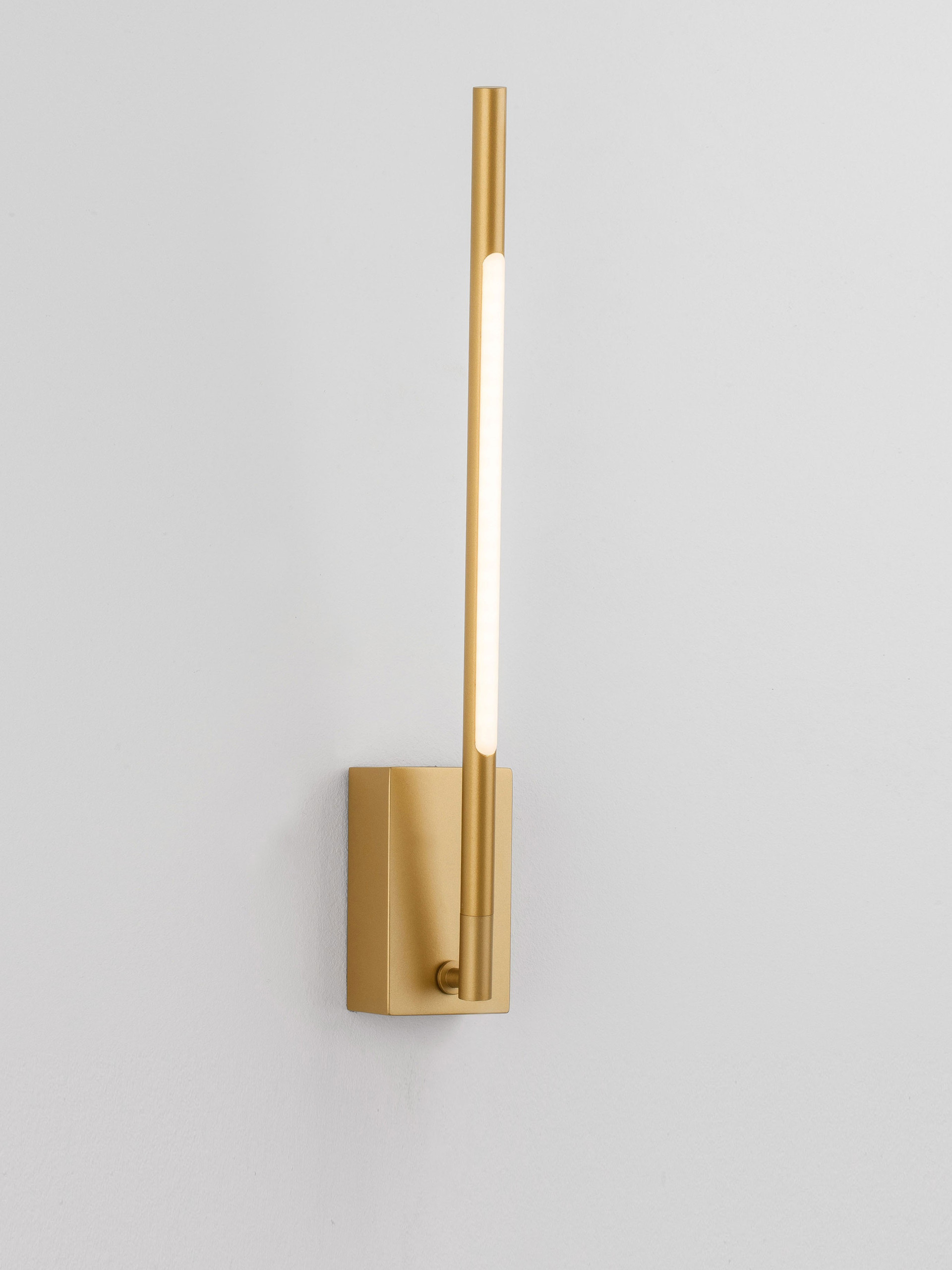 RACCIO | L 6 W 10 H 37 cm | 6 W | 3000 K | 280 lm | IP20 | Gold | Metal/Acrylic