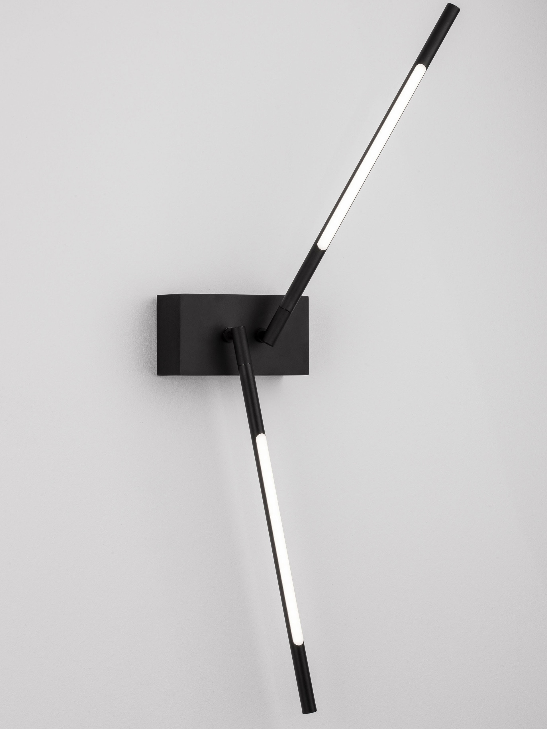 RACCIO | L 7.5 W 12 H 74 cm | 10 W | 3000 K | 500 lm | IP20 | Black | Metal/Acrylic