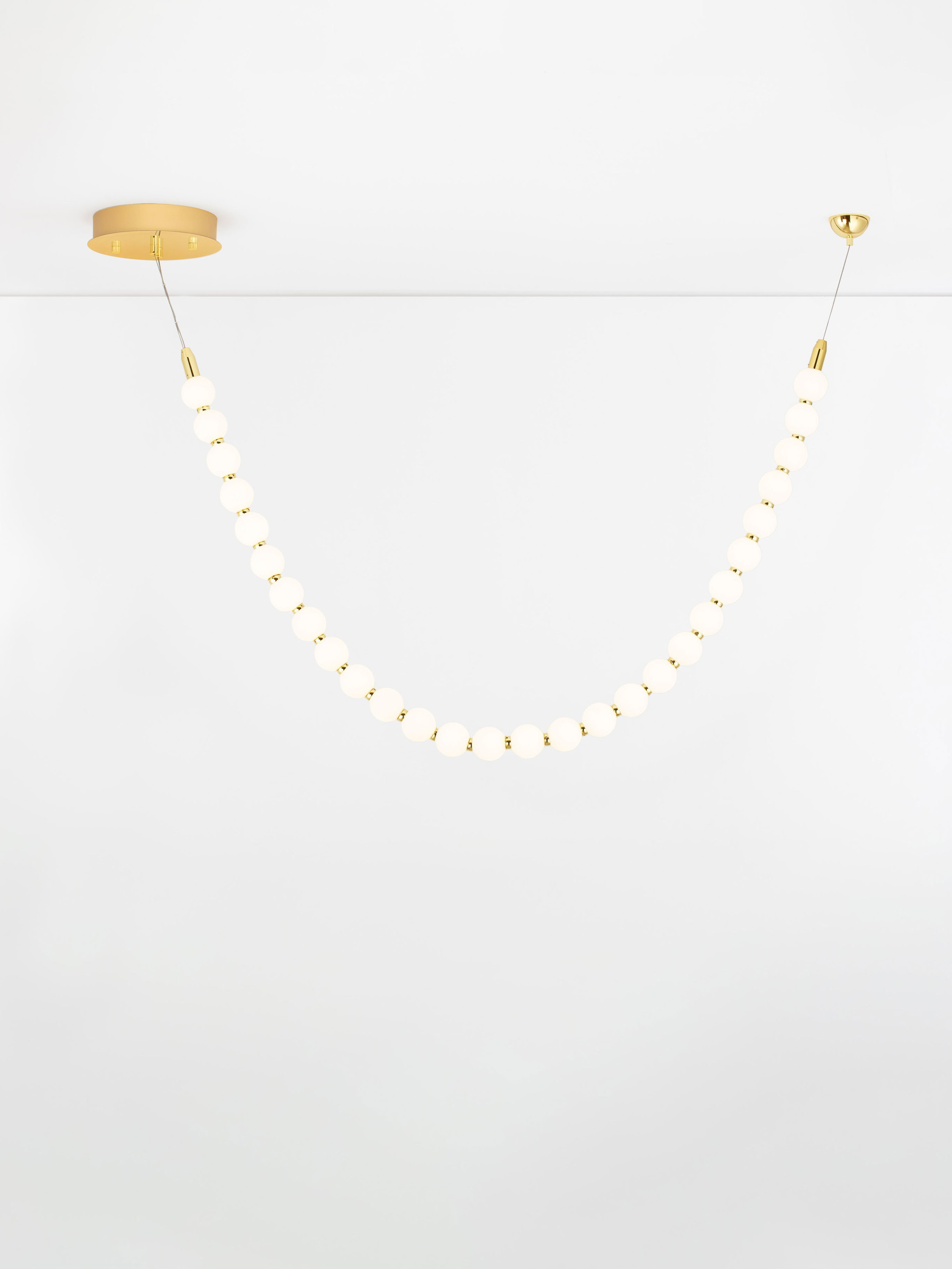 PERLA | L 116 W 24 H 81 cm | 48 W | 3000 K | 4031 lm | IP20 | White/Gold | Glass/Metal