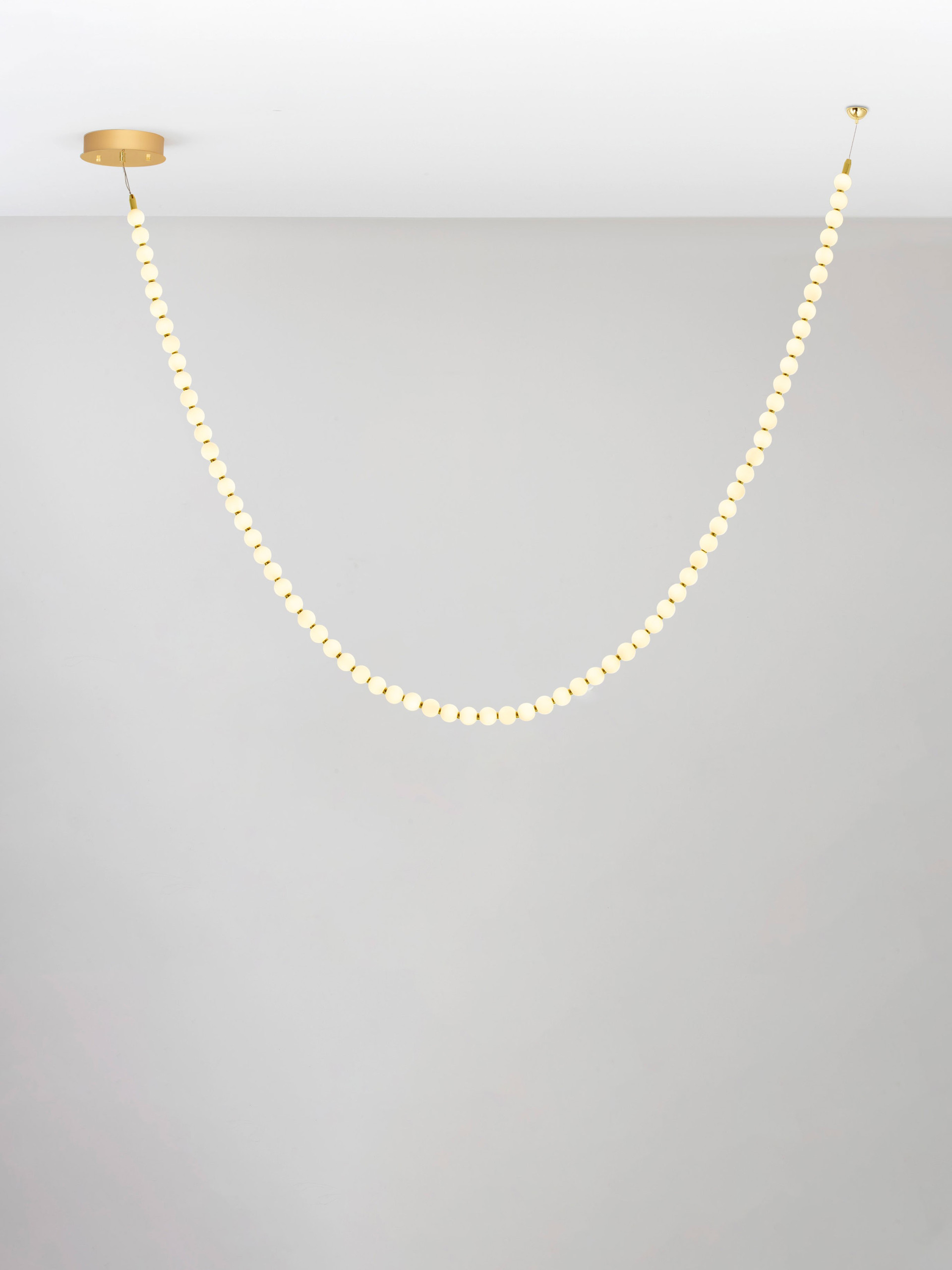 PERLA | L 500 H 203.4 cm | 109 W | 3000 K | 9732 lm | IP20 | White/Gold | Glass/Metal