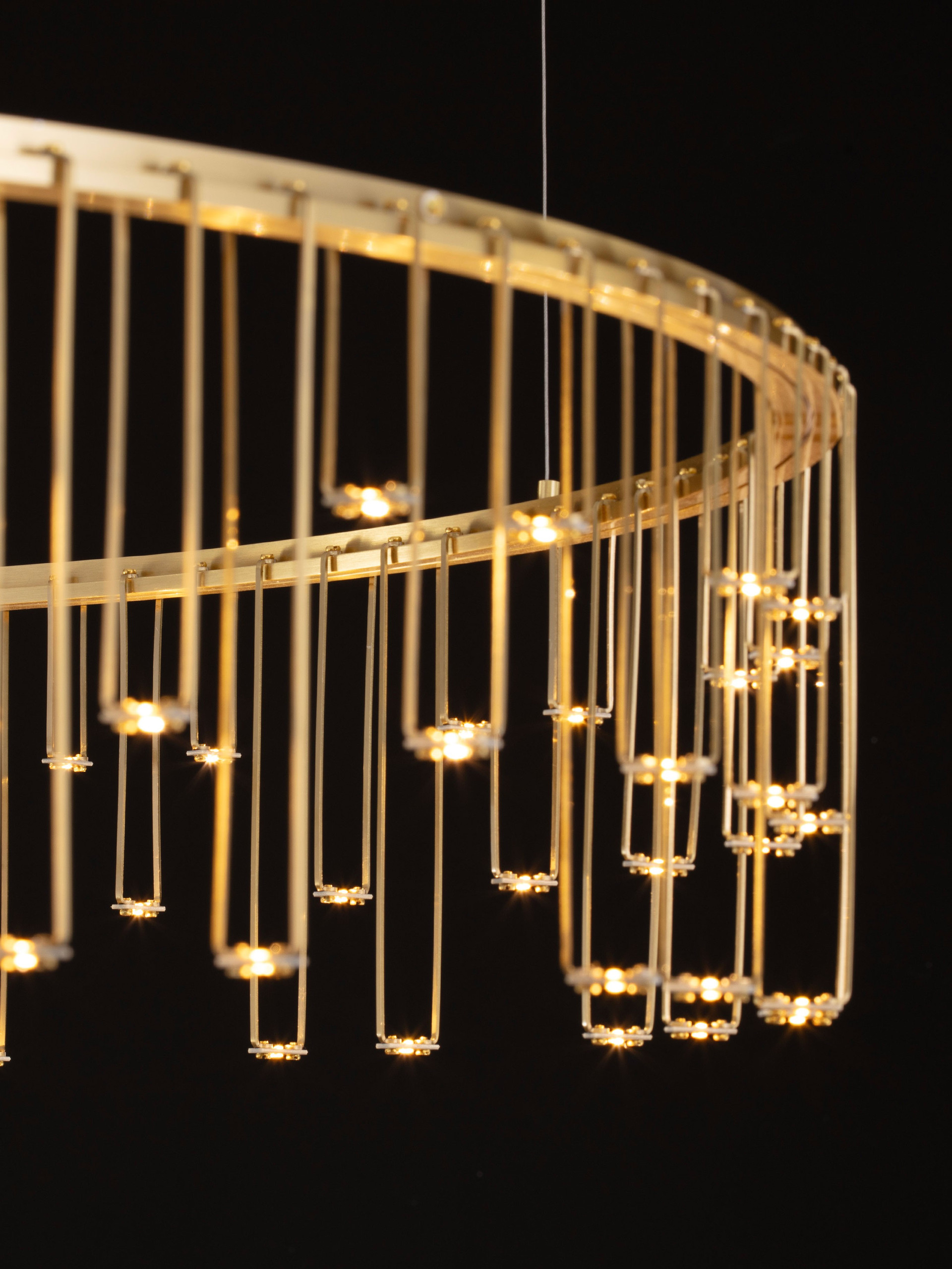 STELLAR | H 150 D 100 cm | 36 W | 3000 K | 3116 lm | IP20 | Gold | Aluminum/Copper