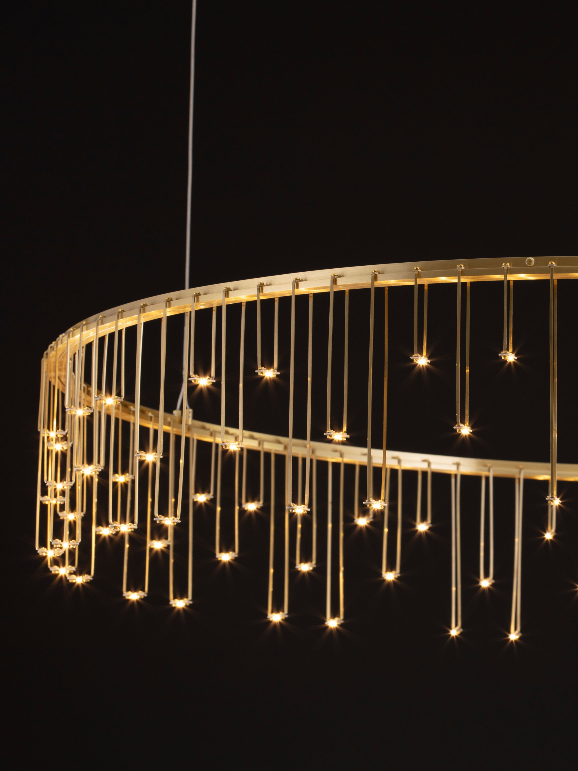 STELLAR | H 150 D 100 cm | 36 W | 3000 K | 3116 lm | IP20 | Gold | Aluminum/Copper