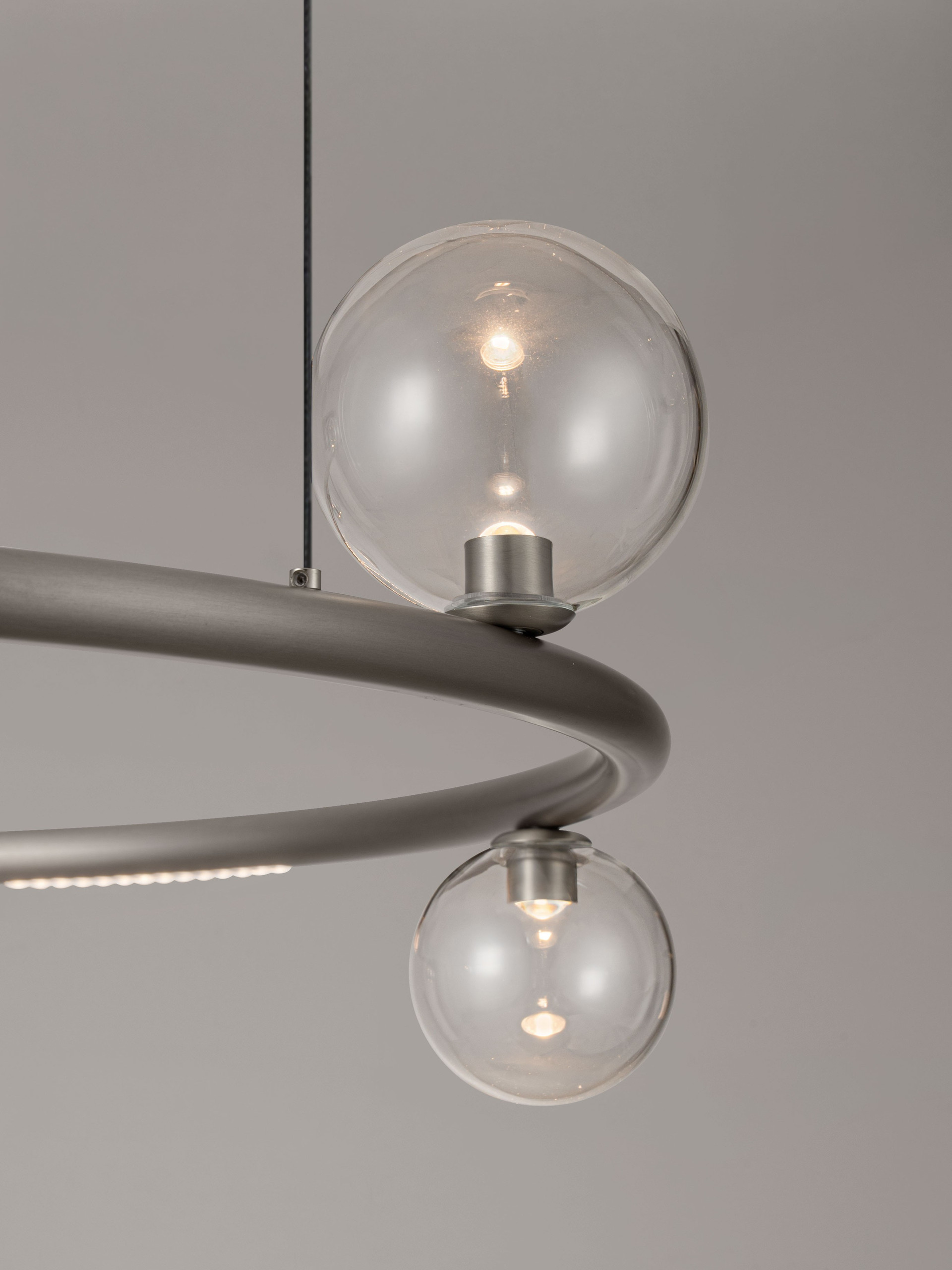 CELSO | H 220 D 75 cm | 30 W | 3000 K | 2319 lm | IP20 | Ασήμι/Διάφανο/Smokey | Ατσάλι/Γυαλί/Αλουμίνιο