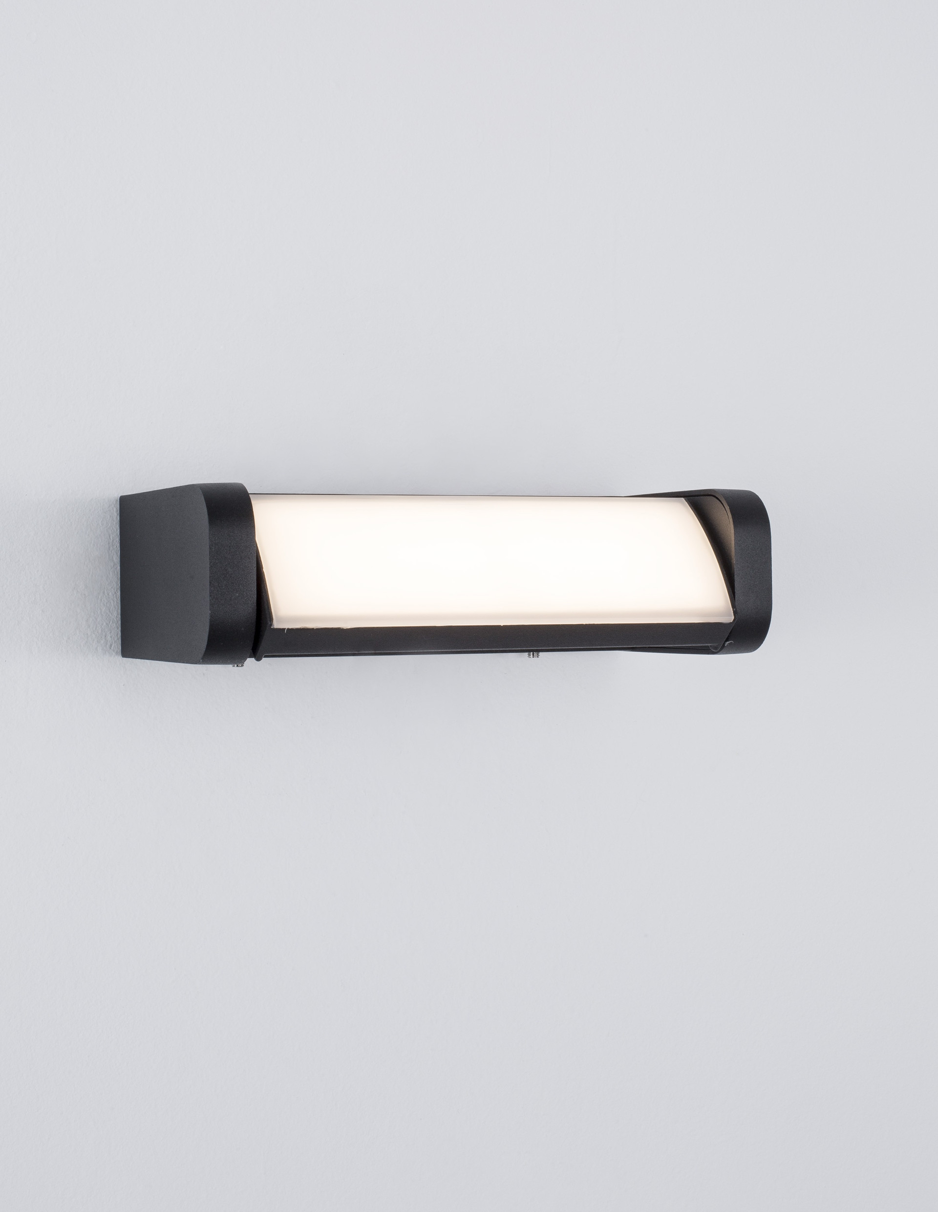VOLVEL | L 20 W 11 H 6 cm | 7 W | 3000 K | 719 lm | IP54 | Schwarz | Aluminium