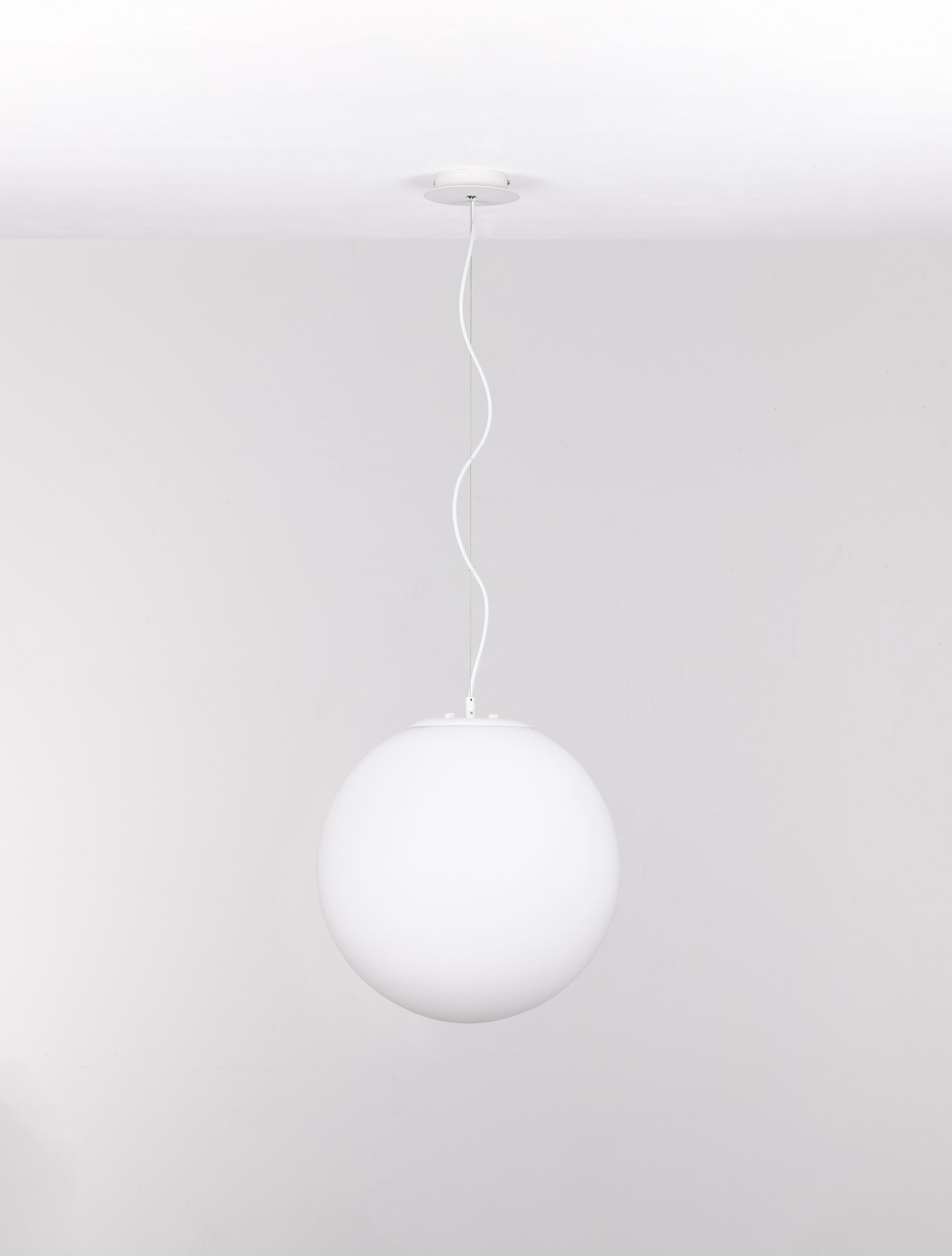 NEVOSO | H 130 D 40 cm | 12 W | IP20 | White | Glass/Metal