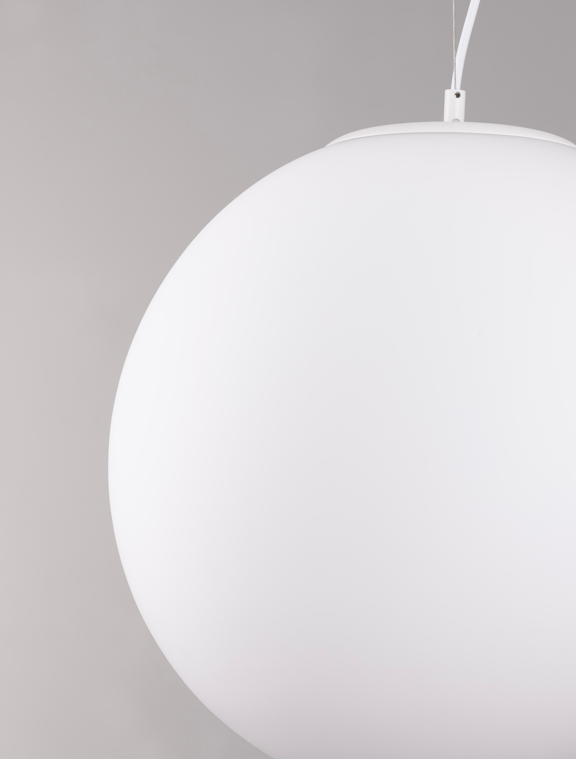 NEVOSO | H 130 D 40 cm | 12 W | IP20 | White | Glass/Metal