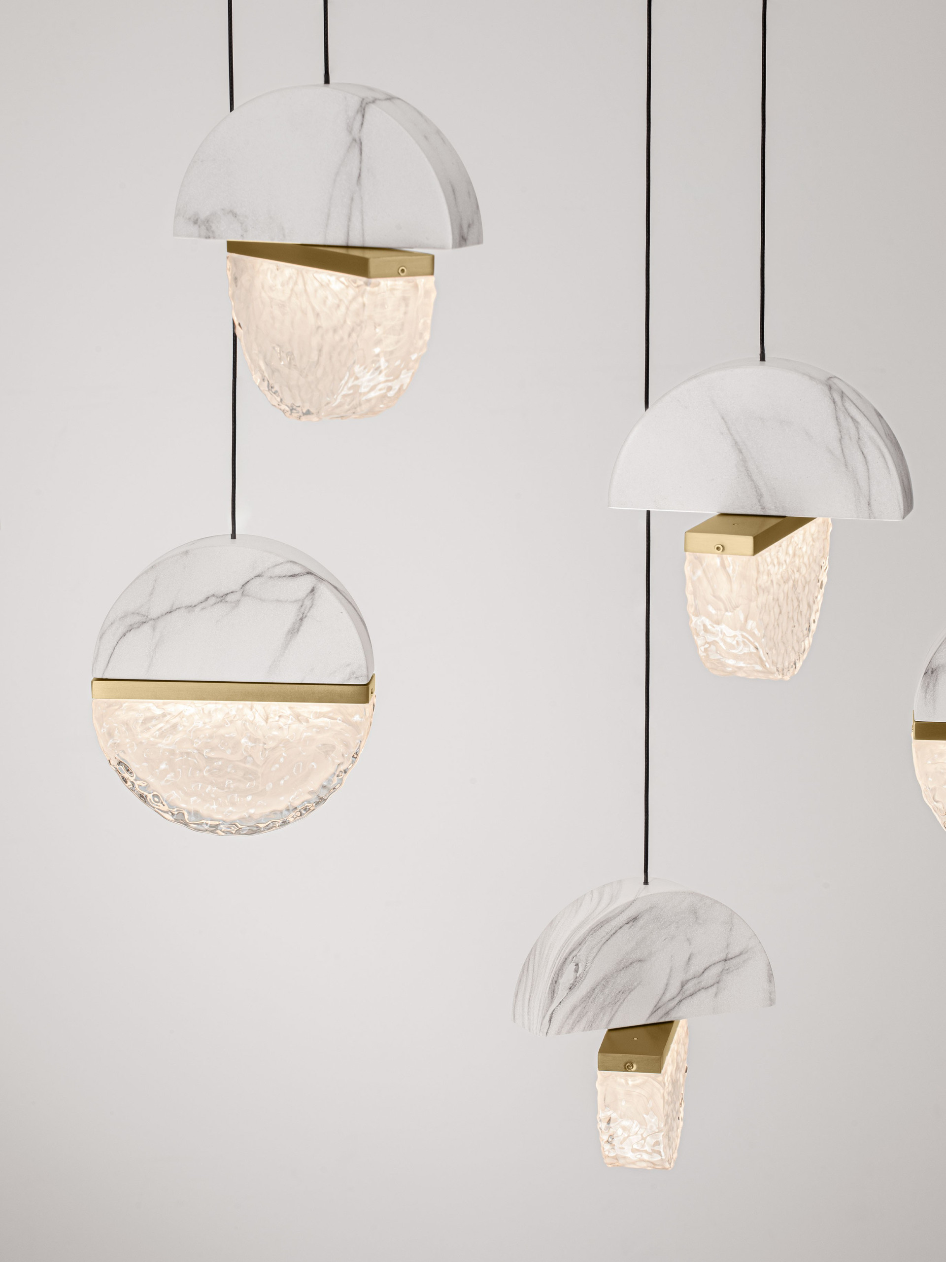 DORIN | L 105 W 40 H 150 cm | 48 W | 3000 K | 3597 lm | IP20 | Black/White/Gold | Glass/Aluminum/Metal/Artificial Marble
