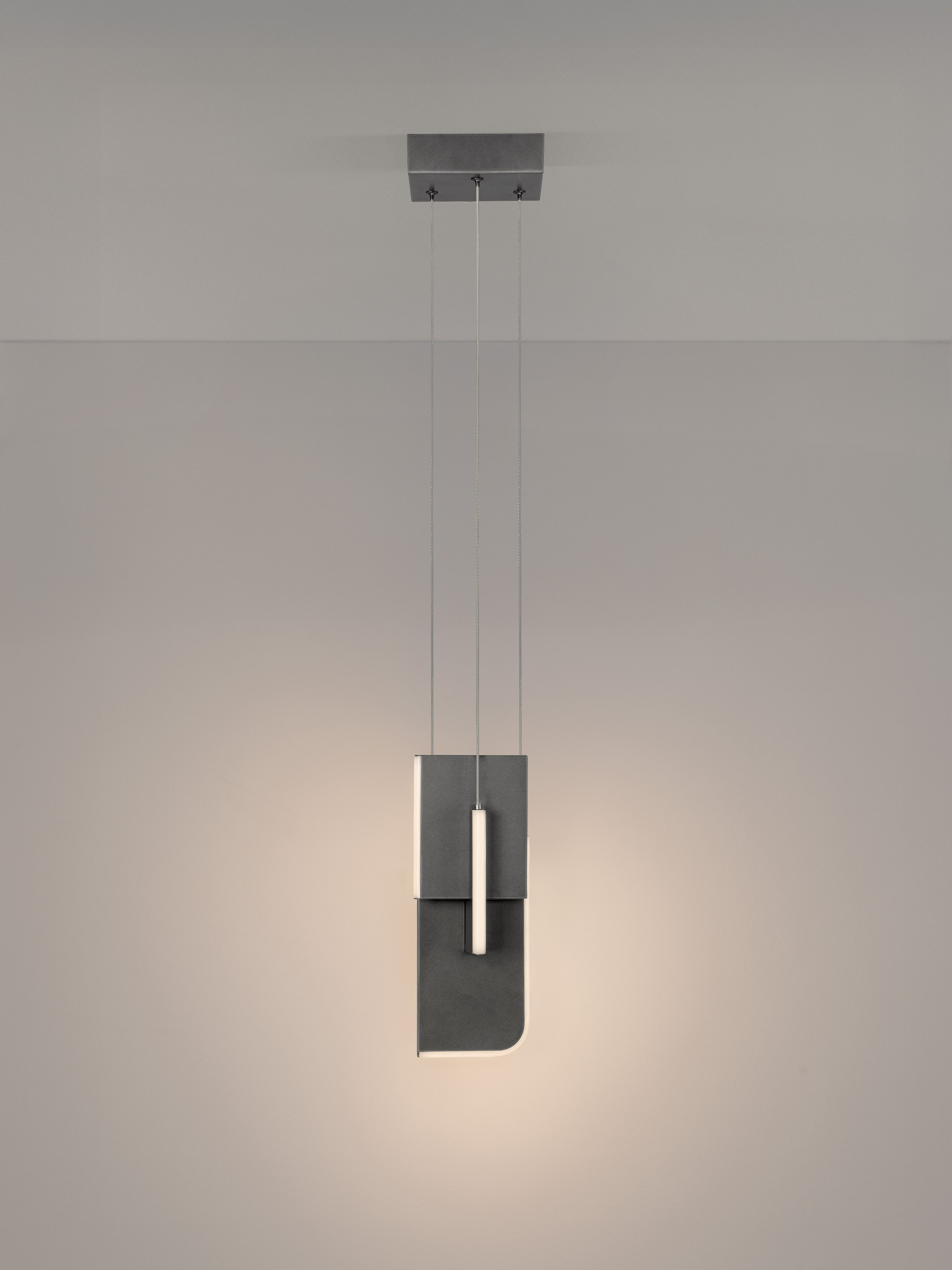 TOTEM | L 15 W 15 H 200 cm | 11 W | 2700 K | 464 lm | IP20 | Anthracite | Metal/Acrylic