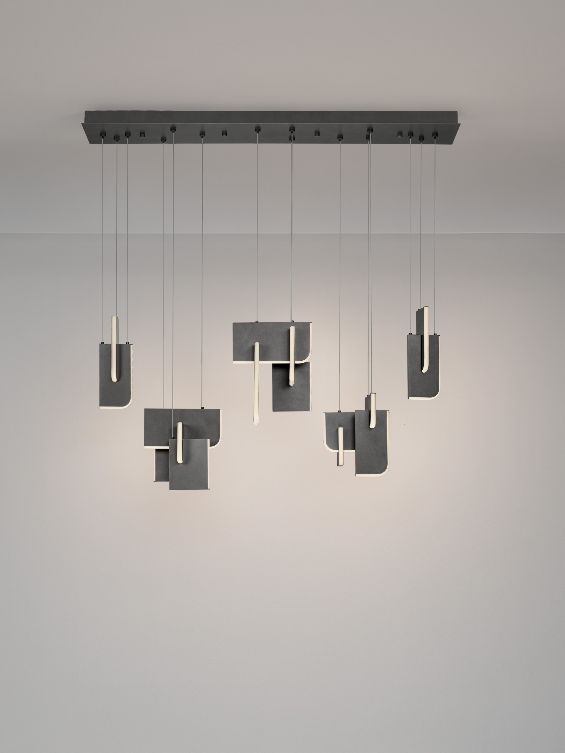 TOTEM | L 120 W 25 H 150 cm | 20 W | 3000 K | 2381 lm | IP20 | Anthracite | Metal/Acrylic