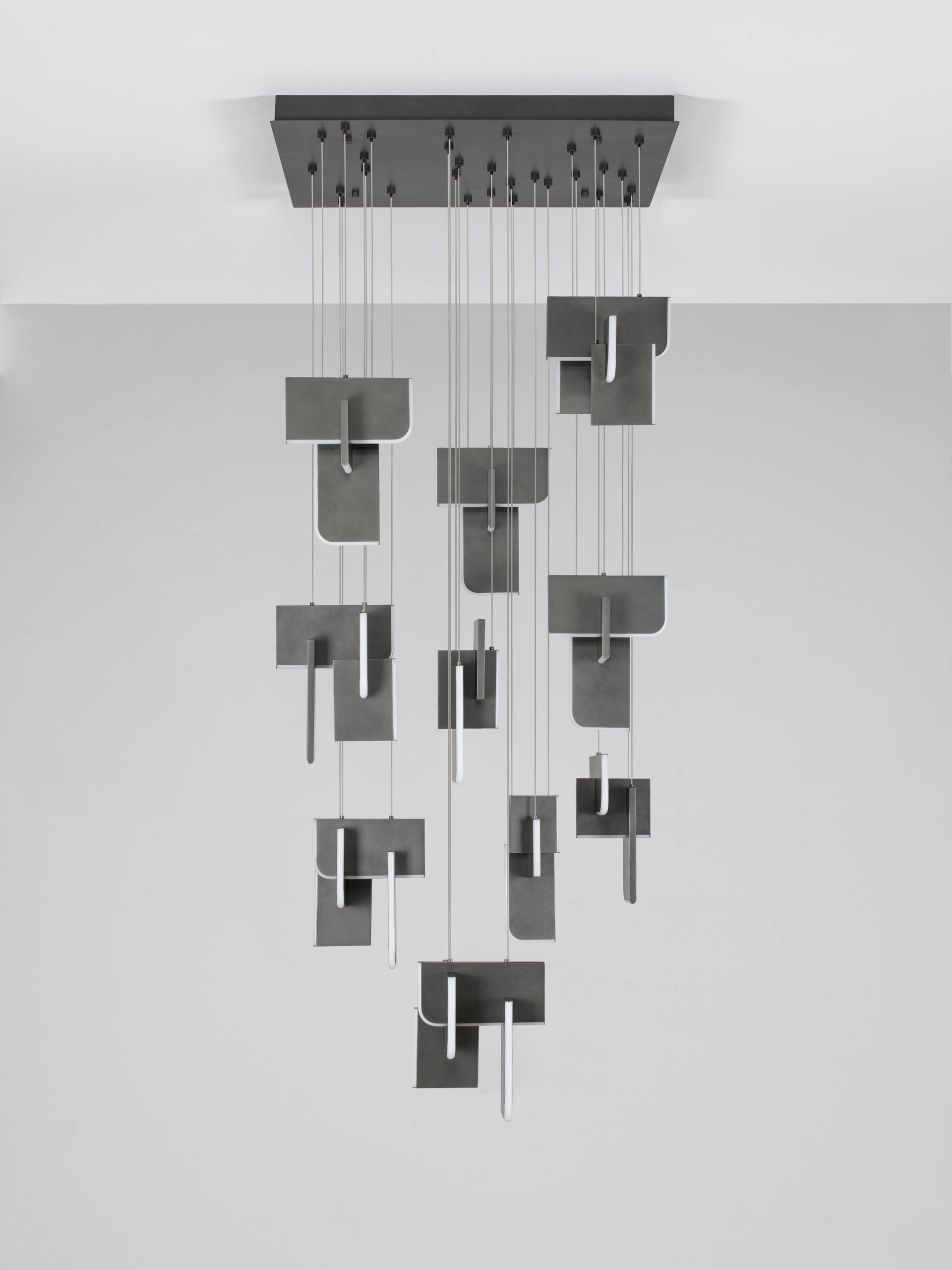 TOTEM | L 80 W 80 H 210 cm | 144 W | 3000 K | 6874 lm | IP20 | Anthracite | Metal/Acrylic