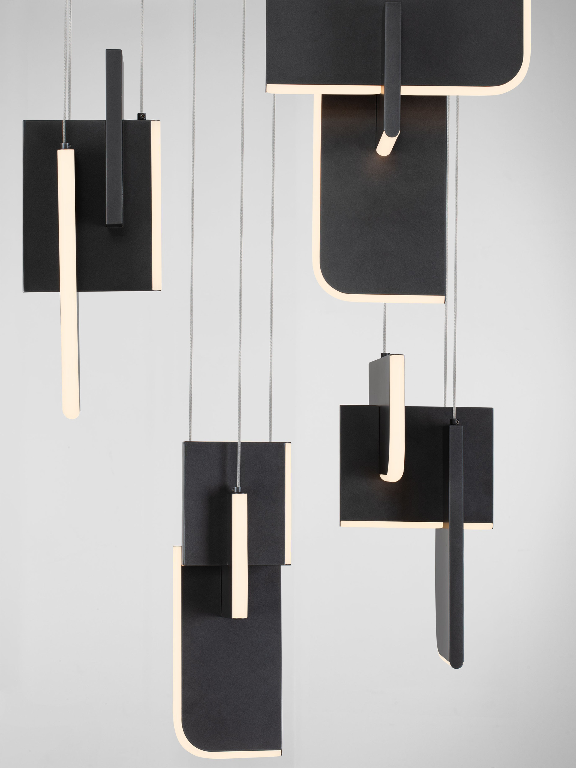 TOTEM | L 80 W 80 H 210 cm | 144 W | 3000 K | 6874 lm | IP20 | Anthracite | Metal/Acrylic