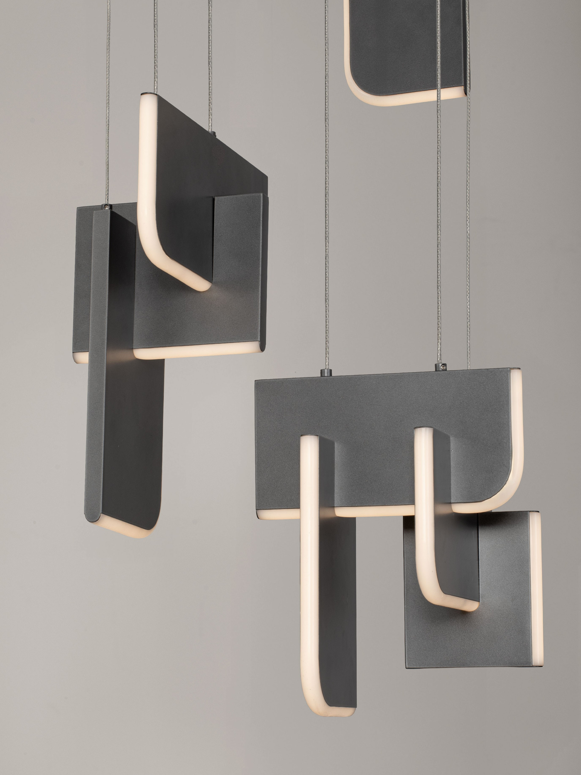 TOTEM | H 200 D 35 cm | 52 W | 3000 K | 2002 lm | IP20 | Anthracite | Metal/Acrylic