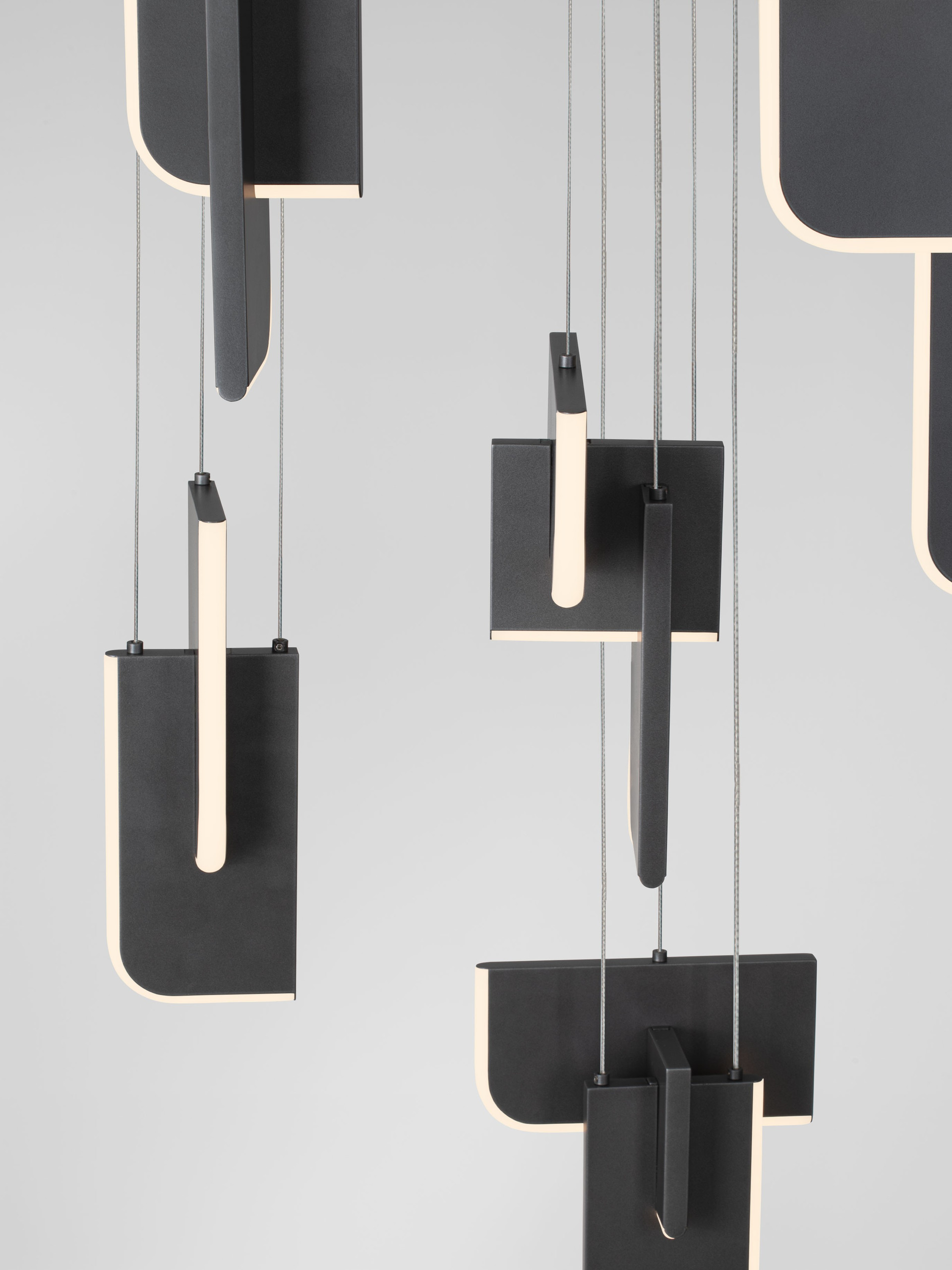 TOTEM | L 60 W 60 H 120 cm | 89 W | 3000 K | 1838 lm | IP20 | Anthracite | Metal/Acrylic