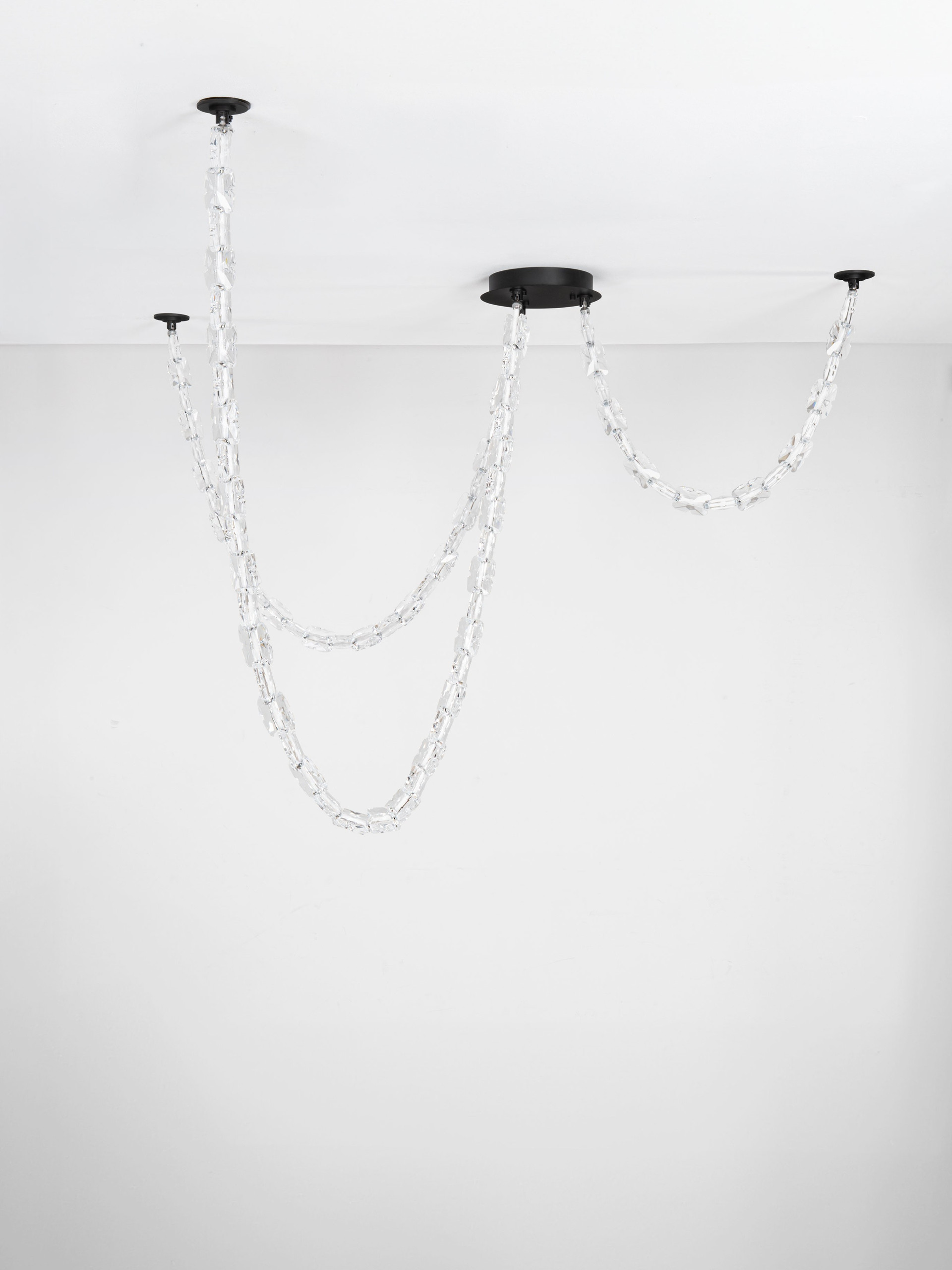 ALUME | L 315 W 209 H 136 cm | 103 W | 3000 K | 5502 lm | IP20 | Chrome/Clear | Metal/Acrylic
