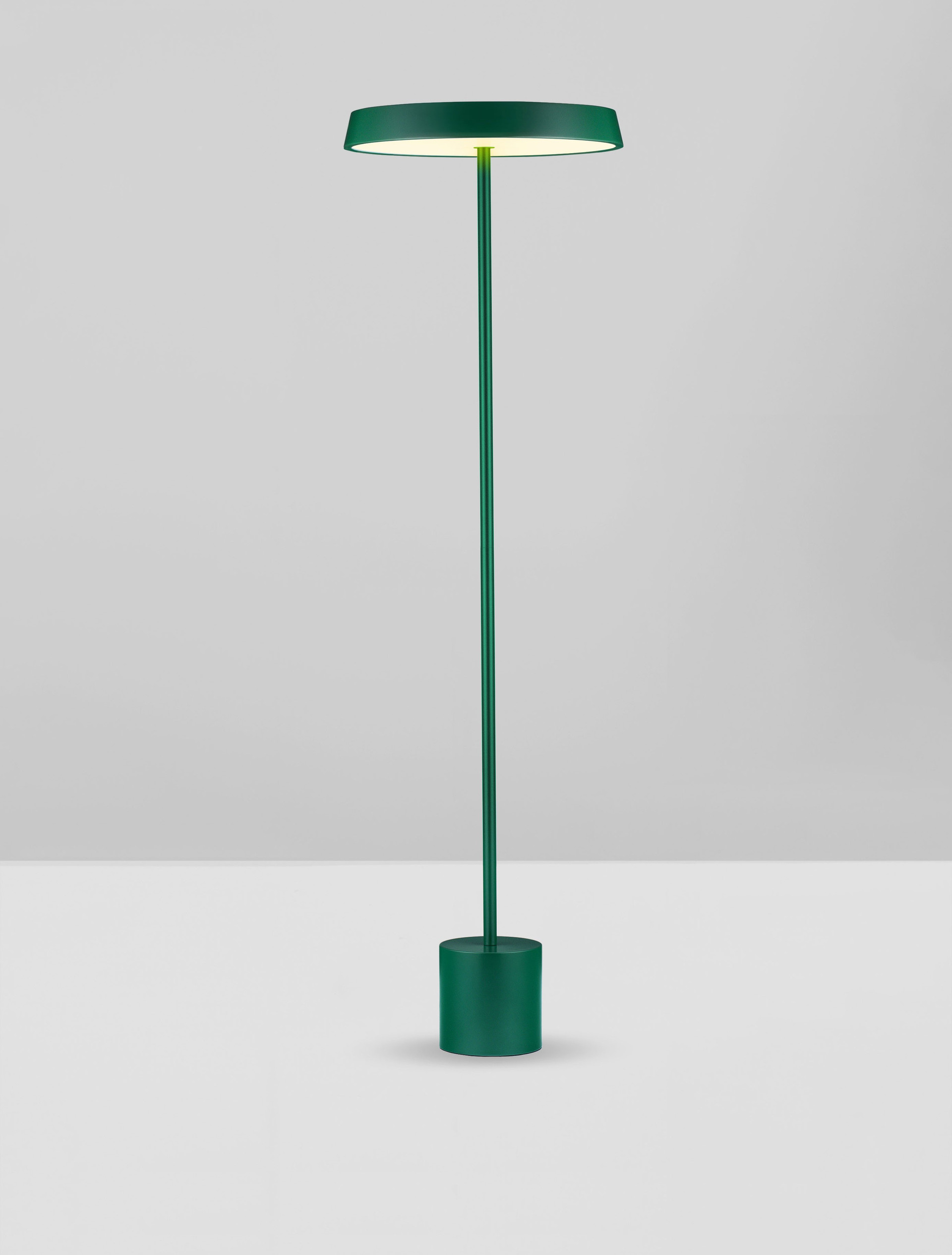 VETRO | H 136 D 40 cm | 33 W | 3000 K | 2666 lm | IP20 | Green | Aluminum/Acrylic
